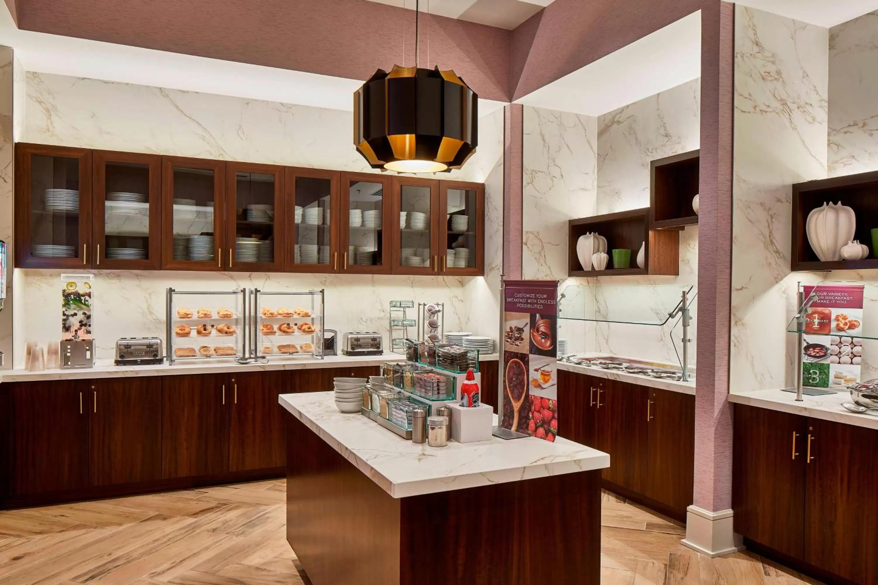 Breakfast in SpringHill Suites by Marriott Nashville Downtown/Convention Center