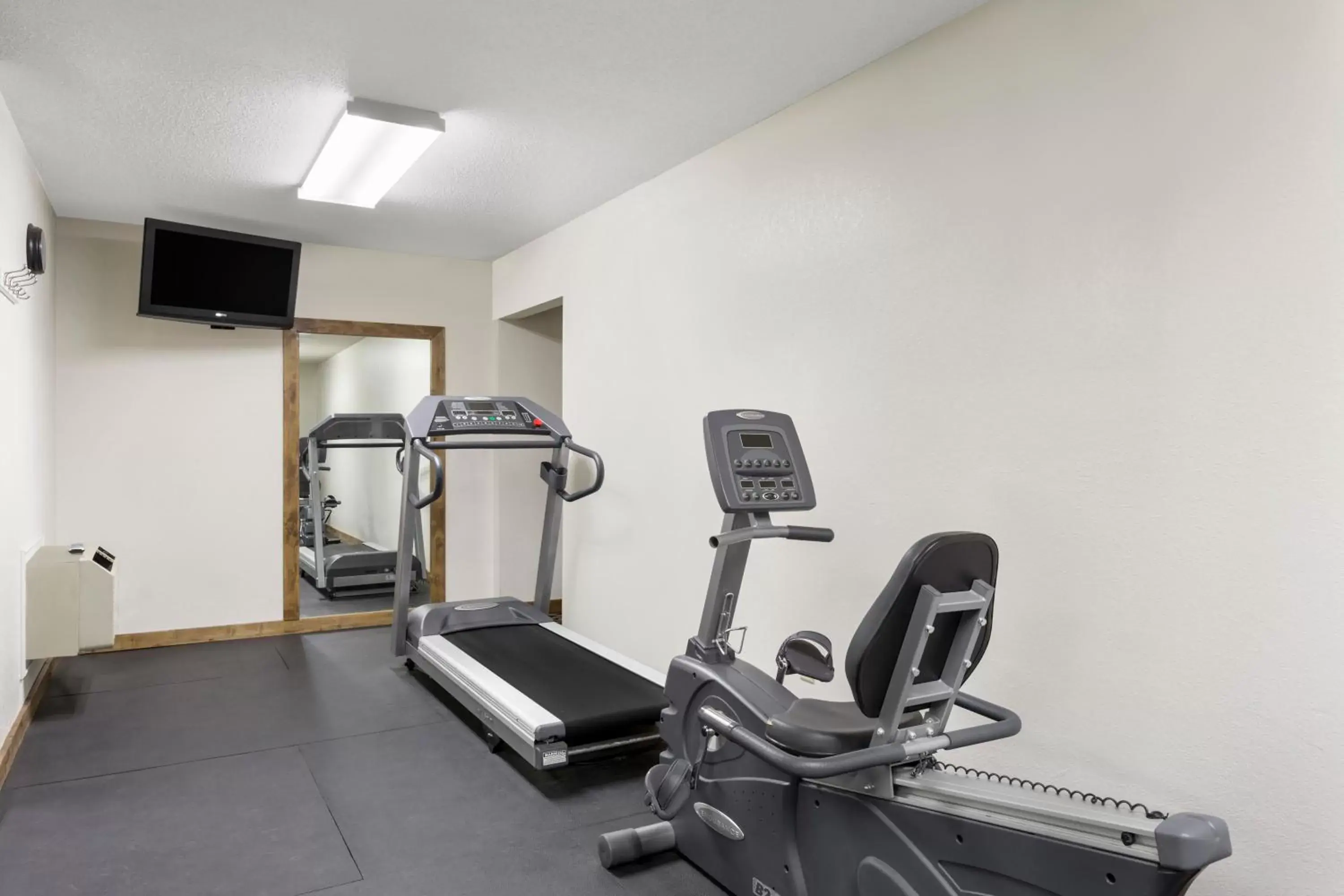 Fitness centre/facilities in Baymont by Wyndham Bozeman Fitness centre/facilities in Baymont by Wyndham Bozeman