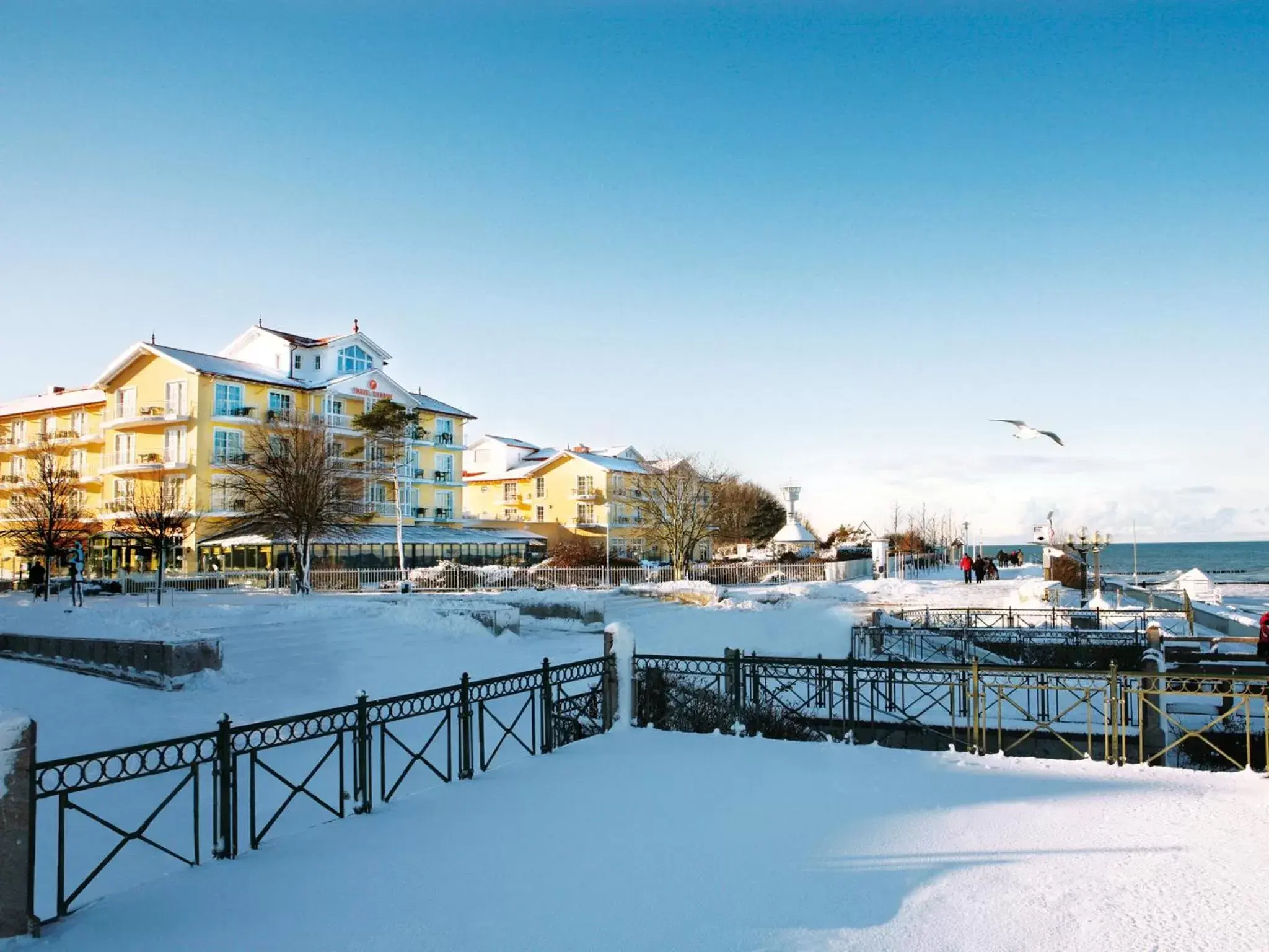 Facade/entrance, Winter in Travel Charme Ostseehotel Kühlungsborn