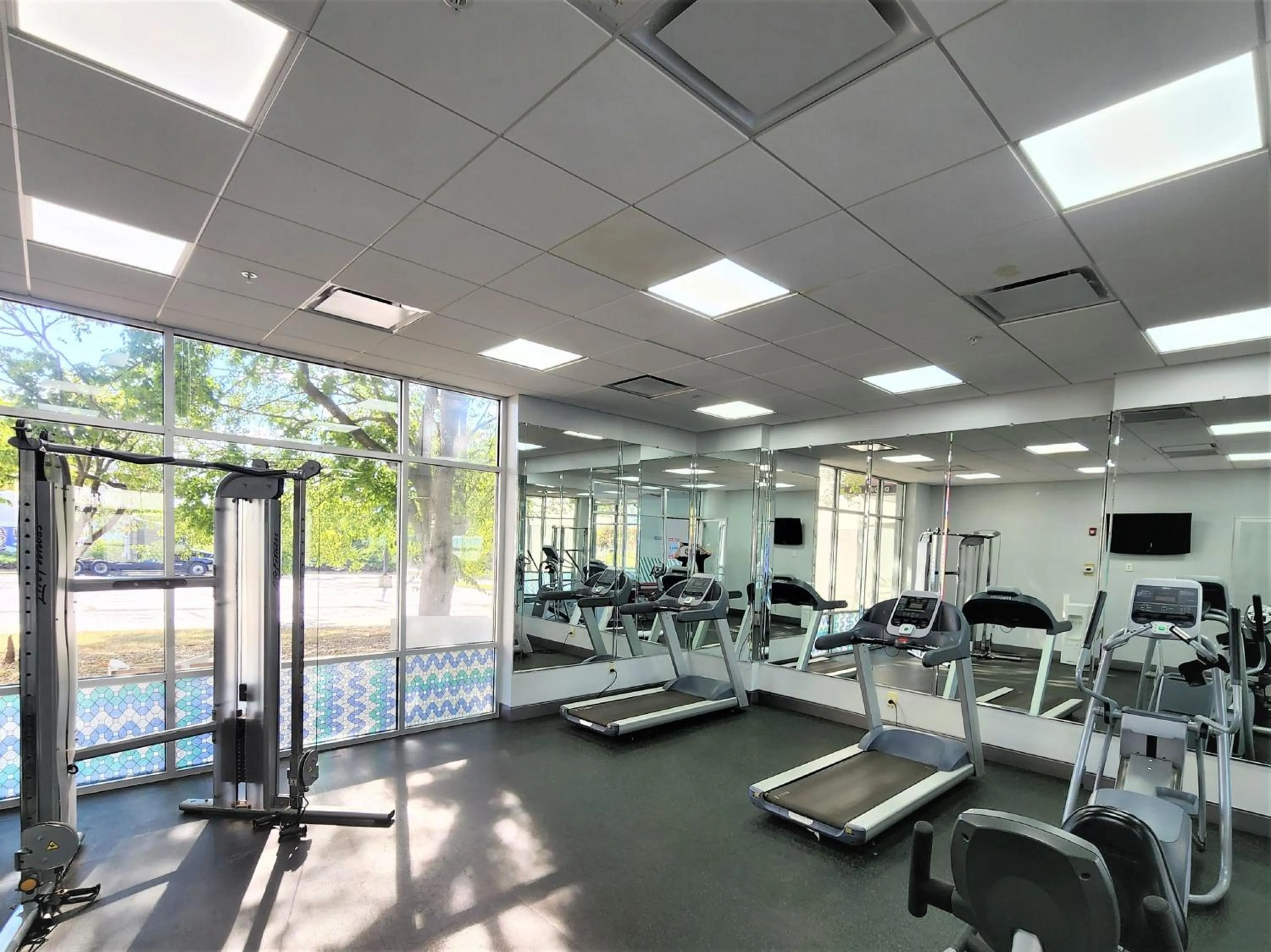 Fitness centre/facilities in Holiday Inn - Piscataway - Somerset by IHG