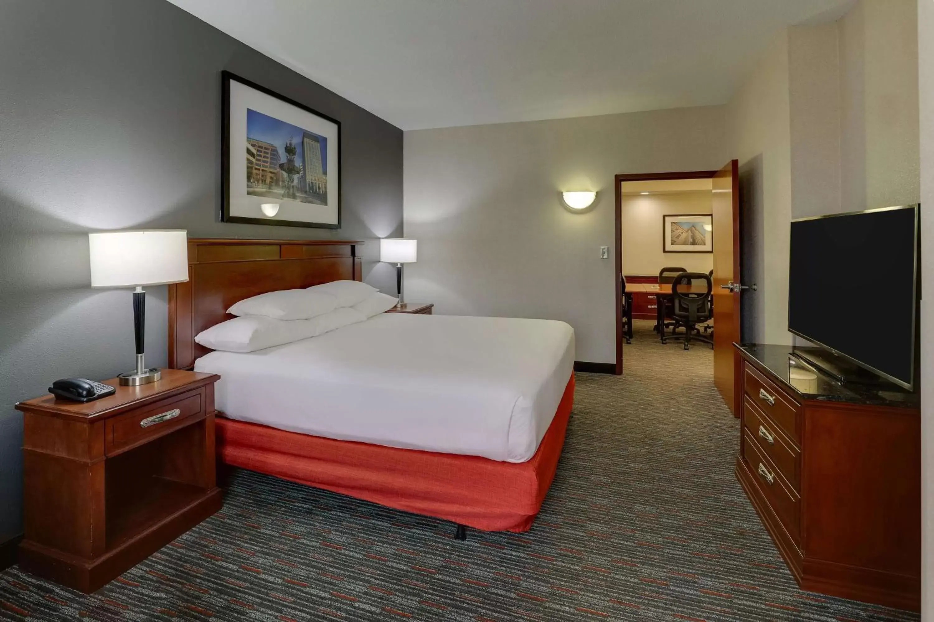 Bedroom, Bed in Drury Inn & Suites Montgomery
