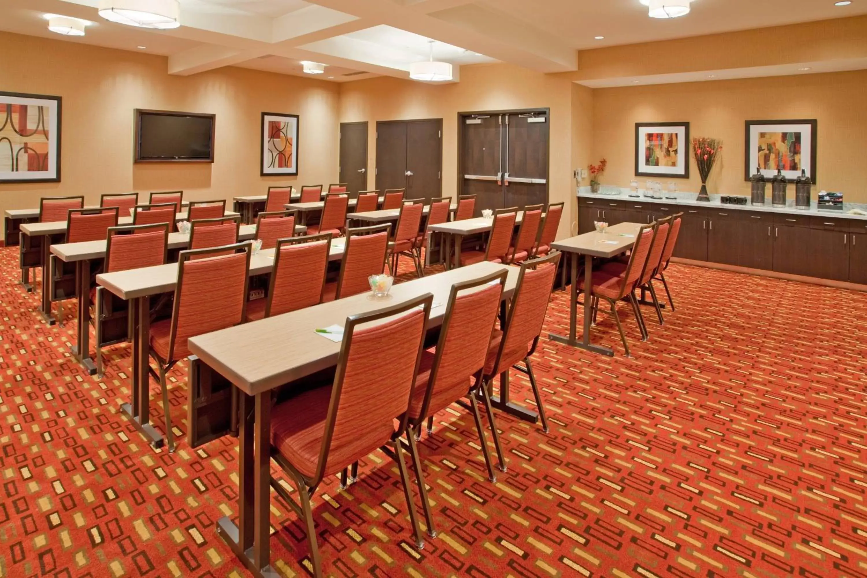 Meeting/conference room in Courtyard by Marriott Pittsburgh North/Cranberry Woods