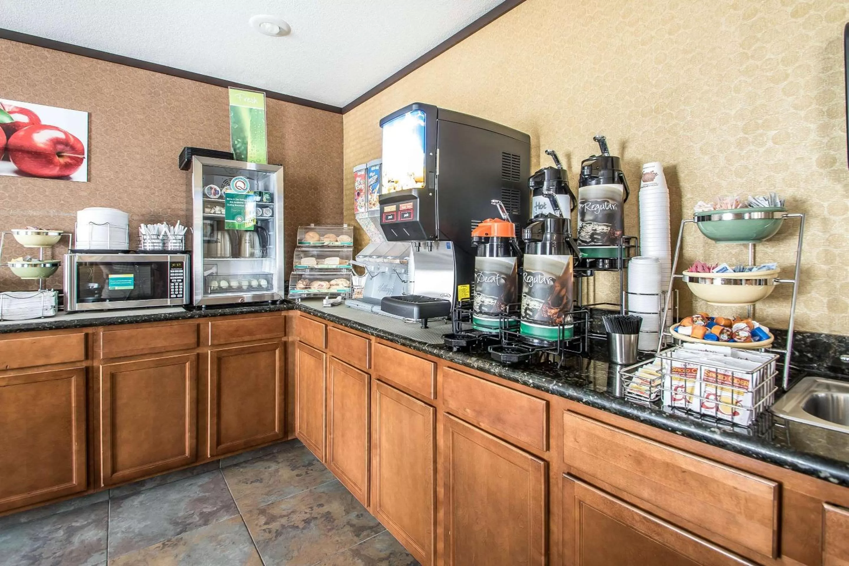 Restaurant/places to eat in Quality Inn & Suites Decorah