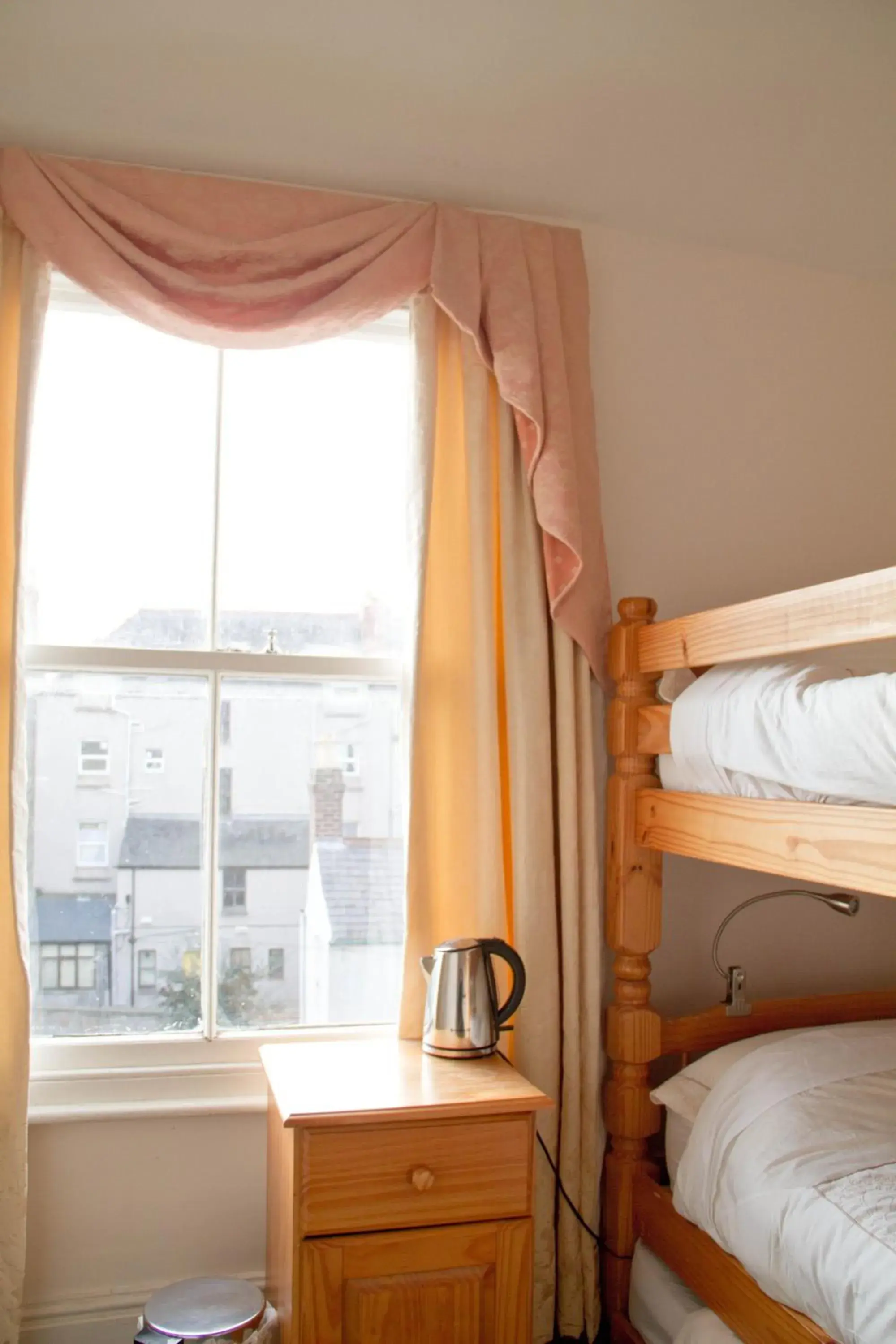 Photo of the whole room in Llandudno Hostel