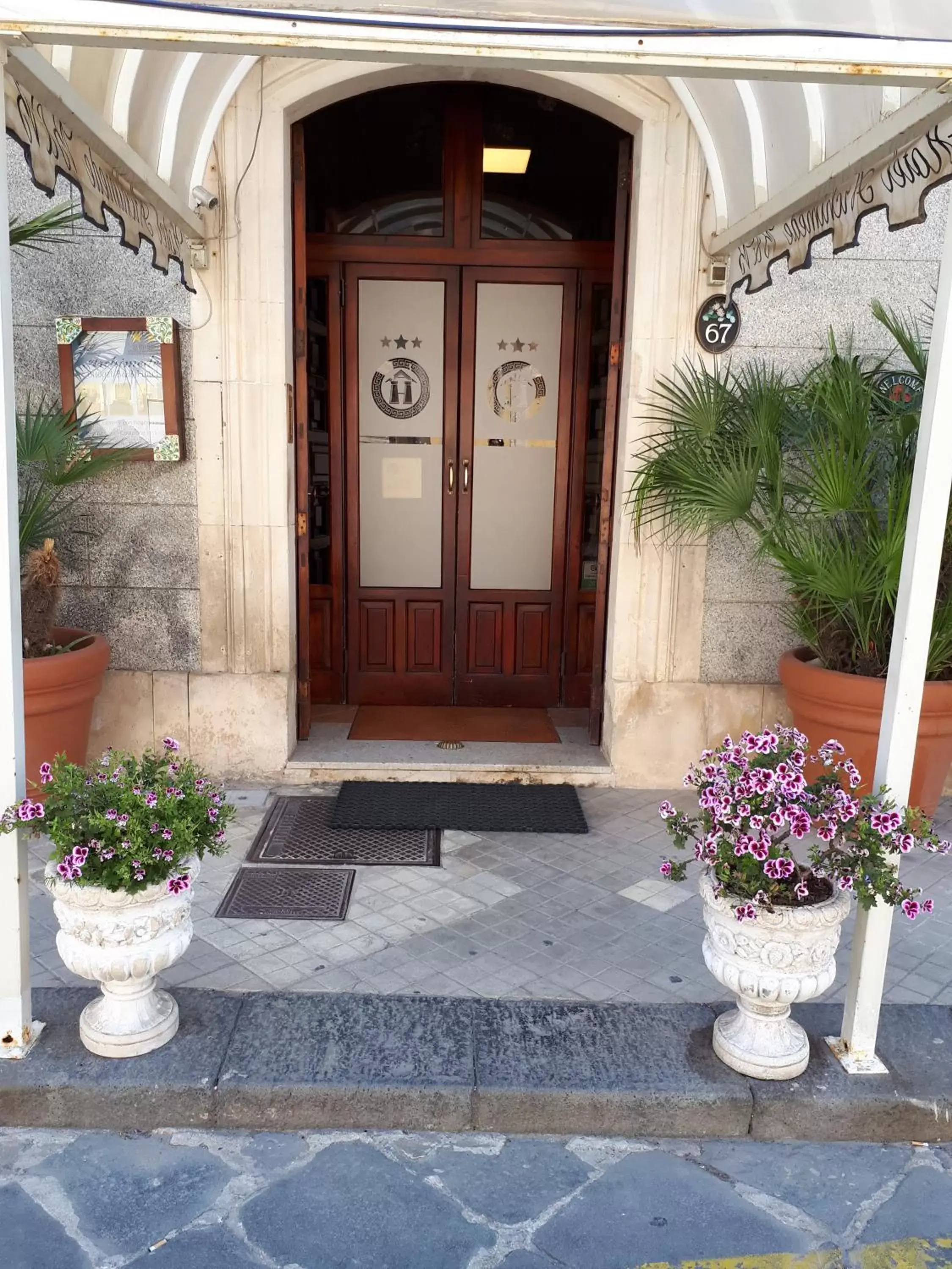 Facade/entrance in Hotel Archimede Ortigia