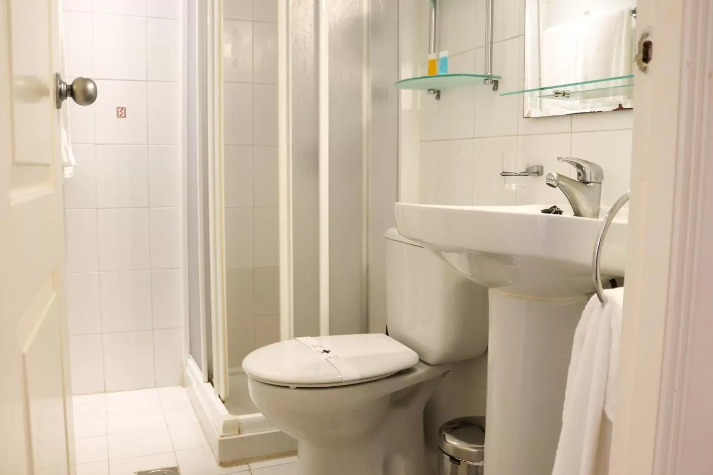 Shower, Bathroom in Ramada Hotel & Suites by Wyndham Costa del Sol