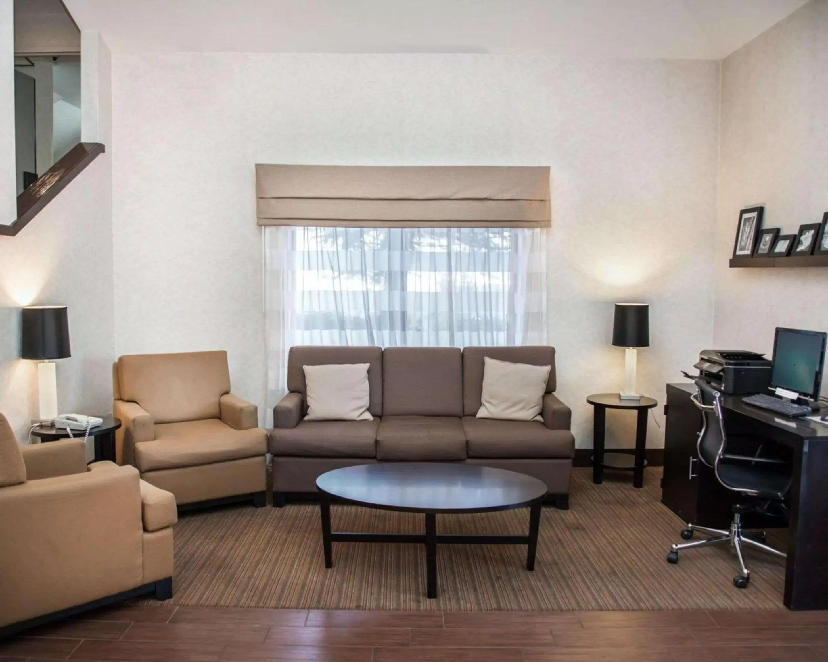 Lobby or reception, Seating Area in Sleep Inn University Place