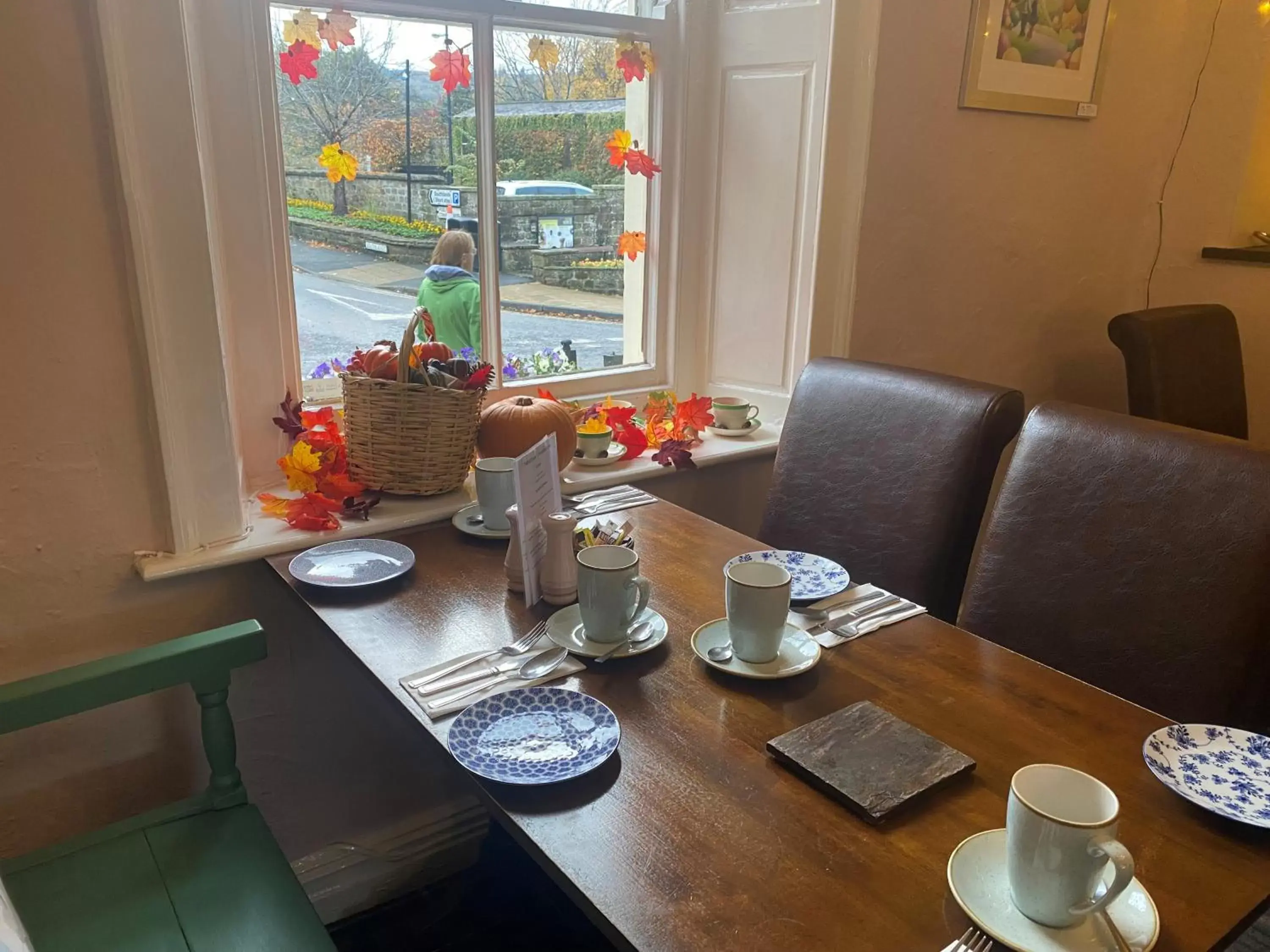 Dining area in Talbot House Bed & Breakfast and Tearoom