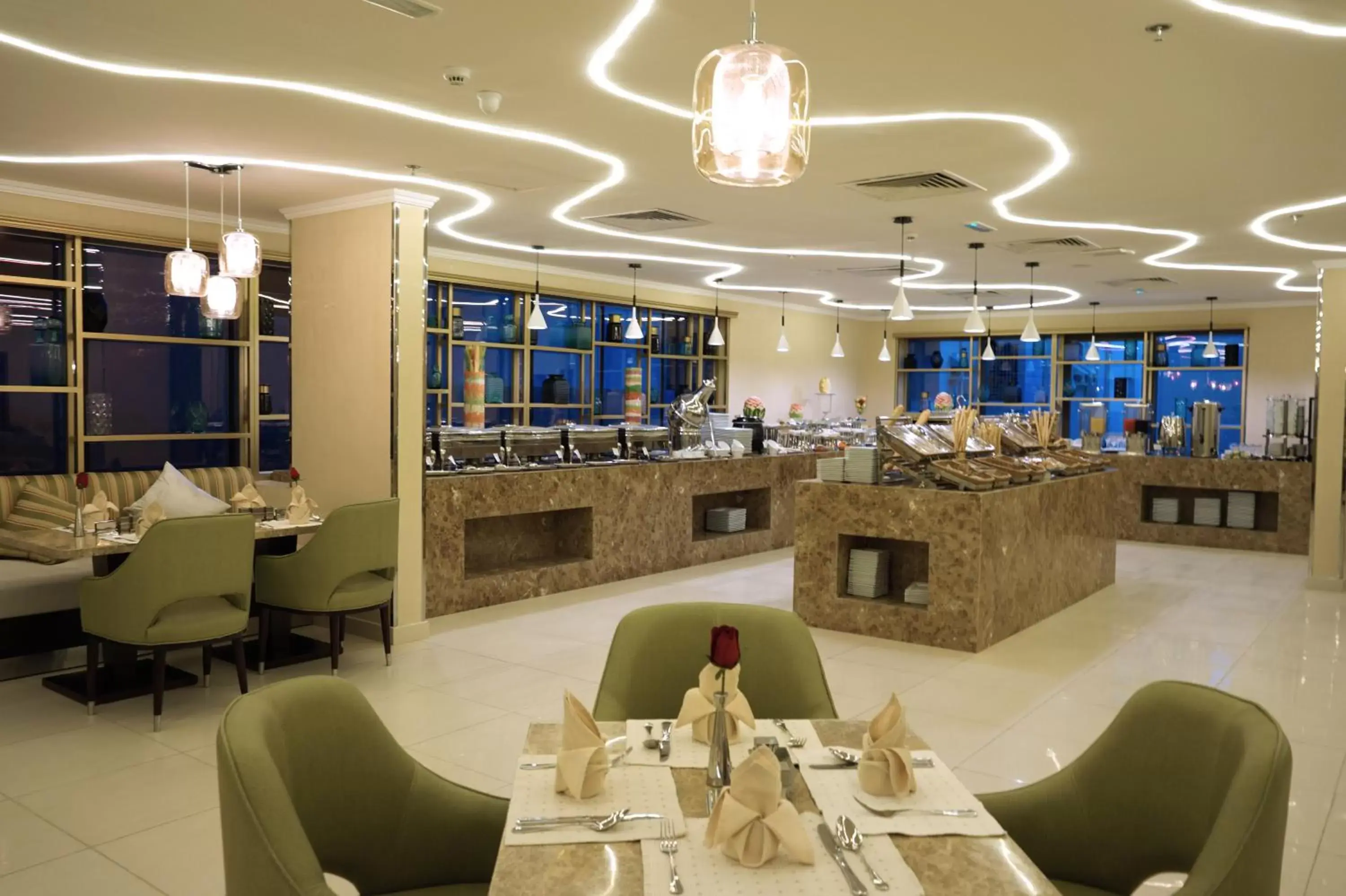 Restaurant/places to eat in Prime Al Hamra Hotel