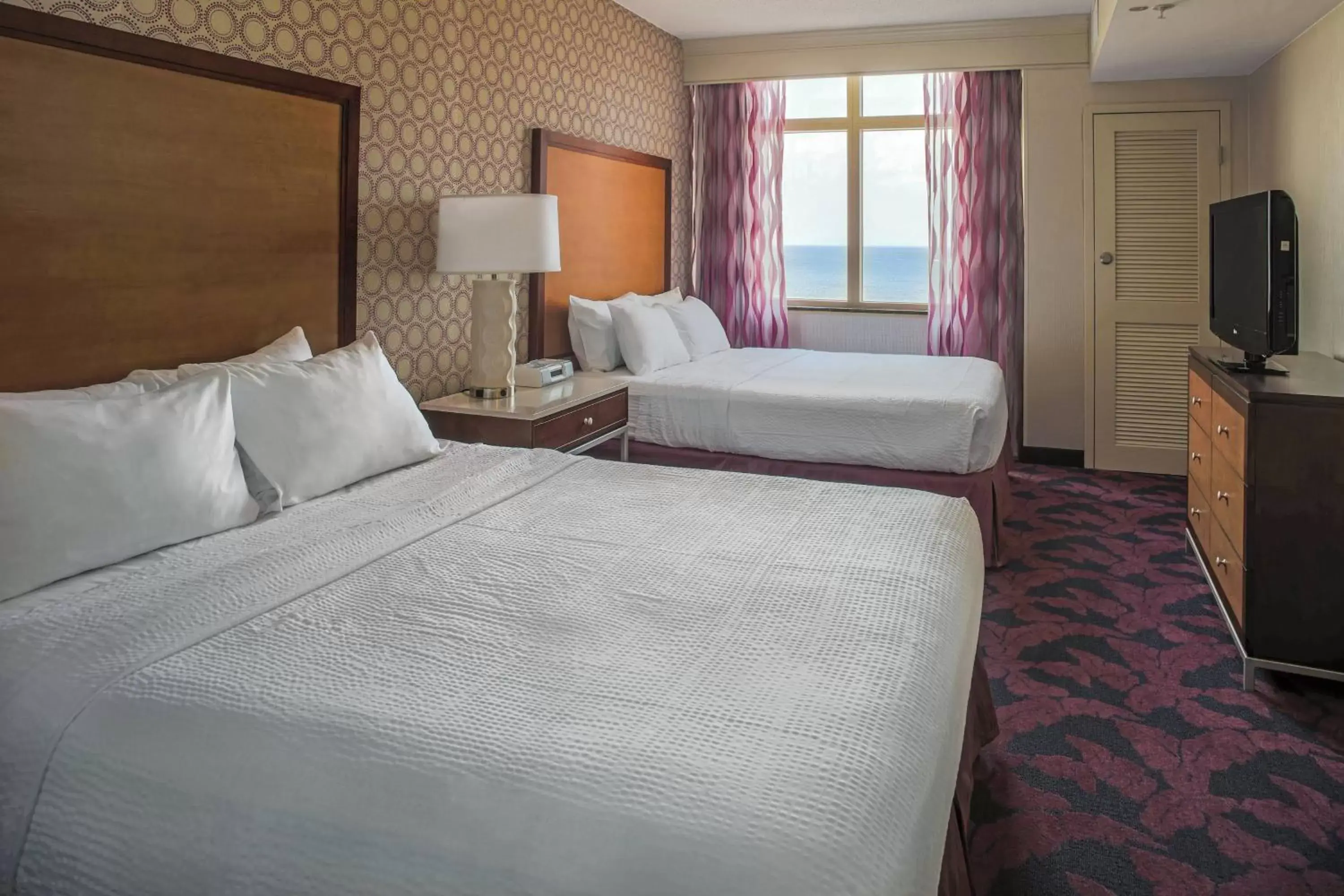 Bedroom, Bed in SpringHill Suites by Marriott Virginia Beach Oceanfront