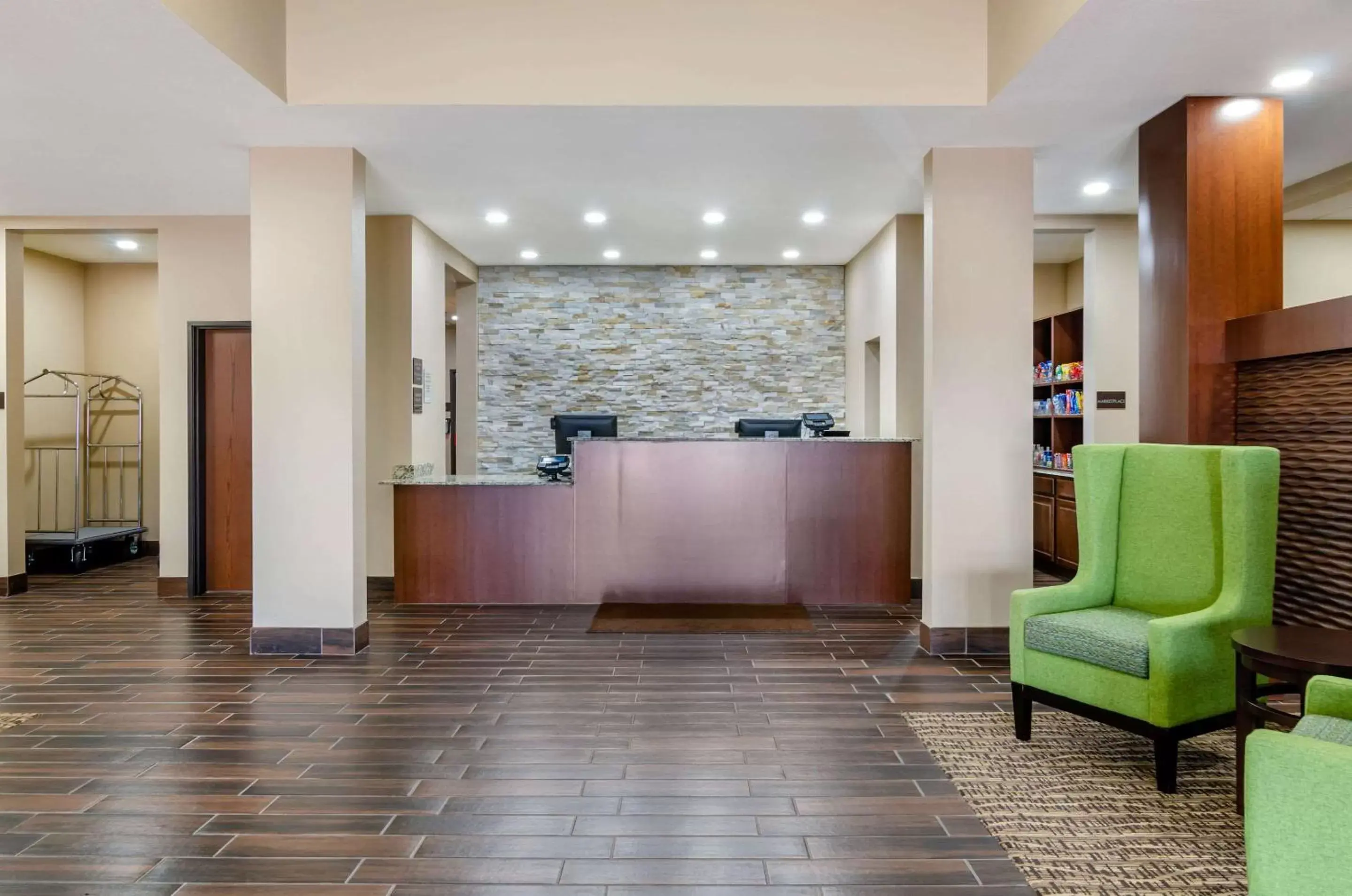 Lobby or reception, Lobby/Reception in Comfort Inn & Suites Salina North