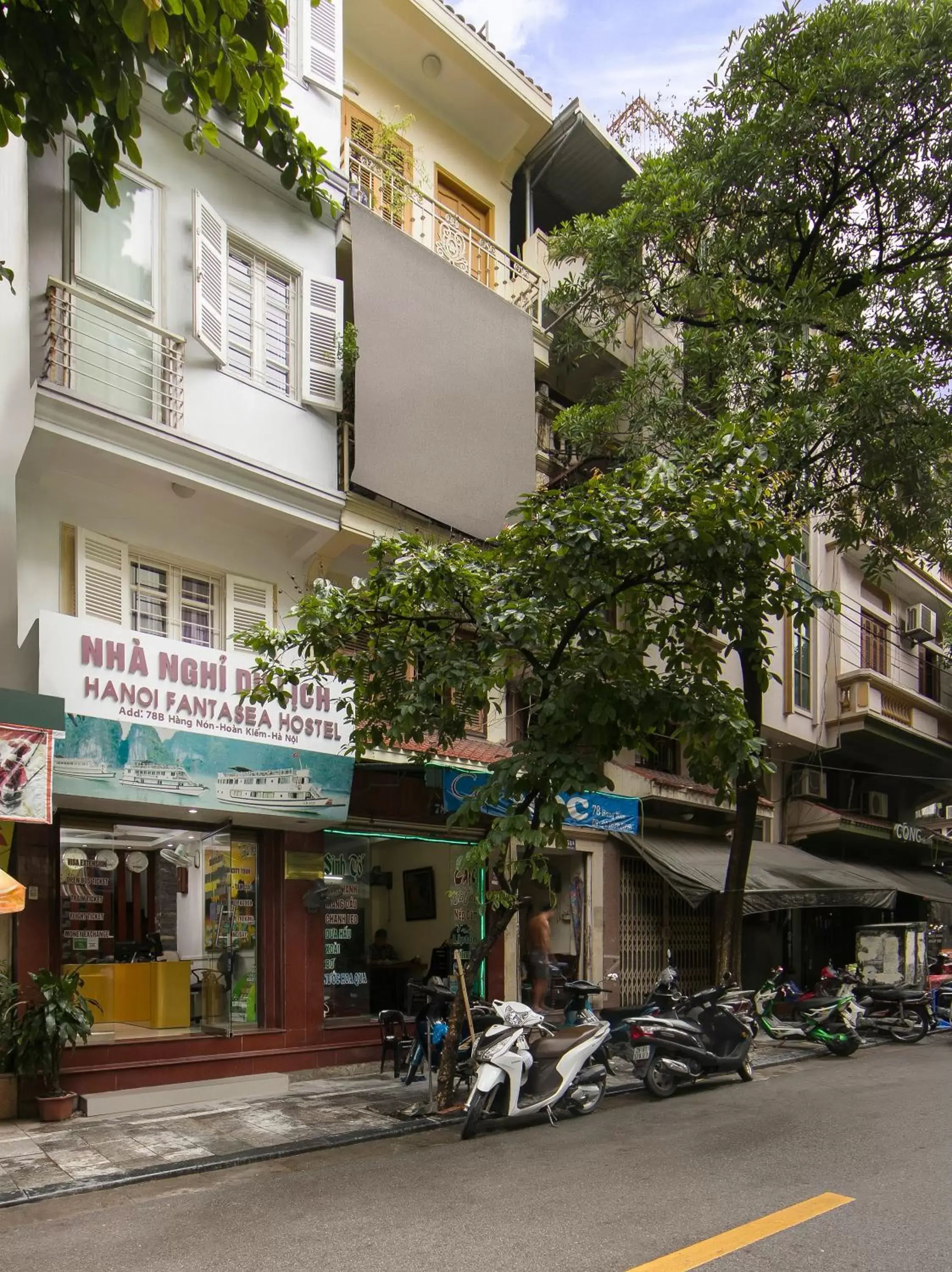 Facade/entrance, Property Building in Hanoi Fantasea Hotel