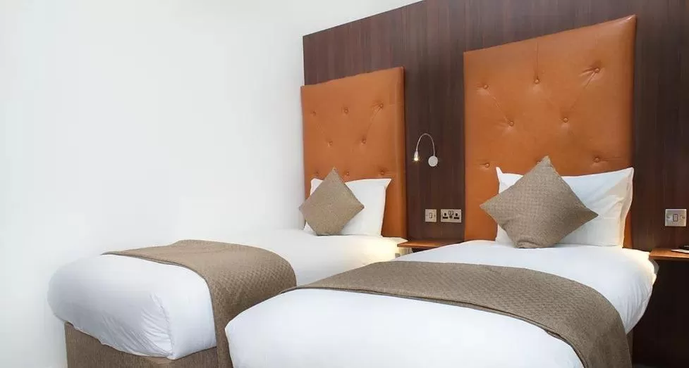 Bedroom, Bed in Trivelles Rochester Hotel