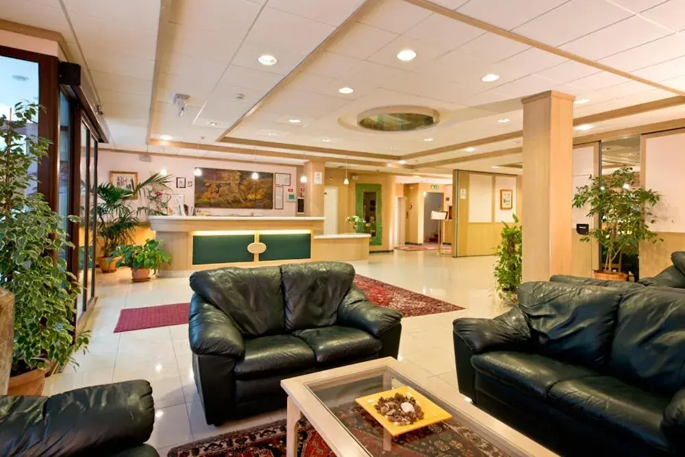 Lobby or reception in Park Hotel La Grave Lobby or reception in Park Hotel La Grave