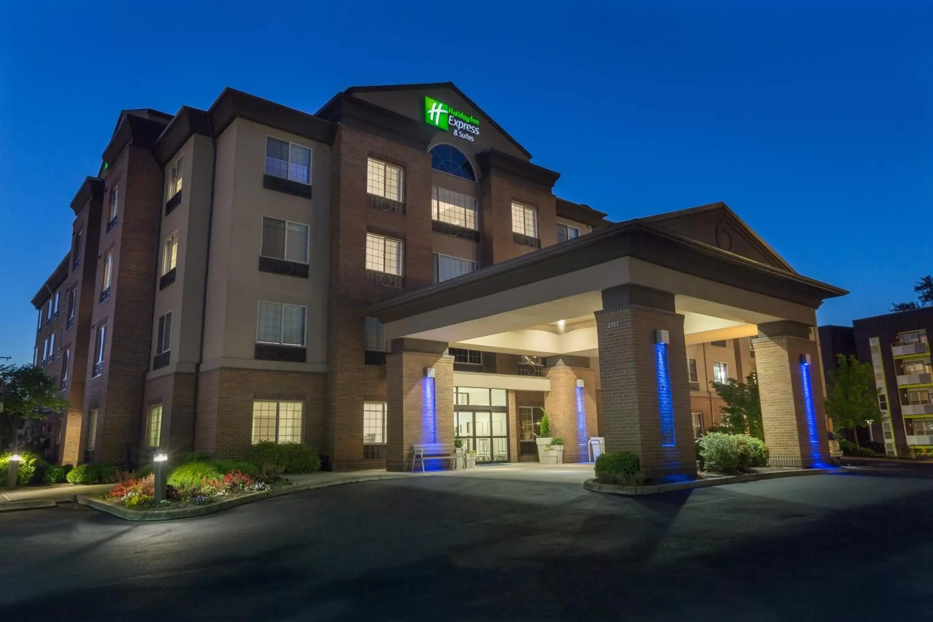 Property Building in Holiday Inn Express Hotel & Suites Eugene Downtown - University, an IHG Hotel