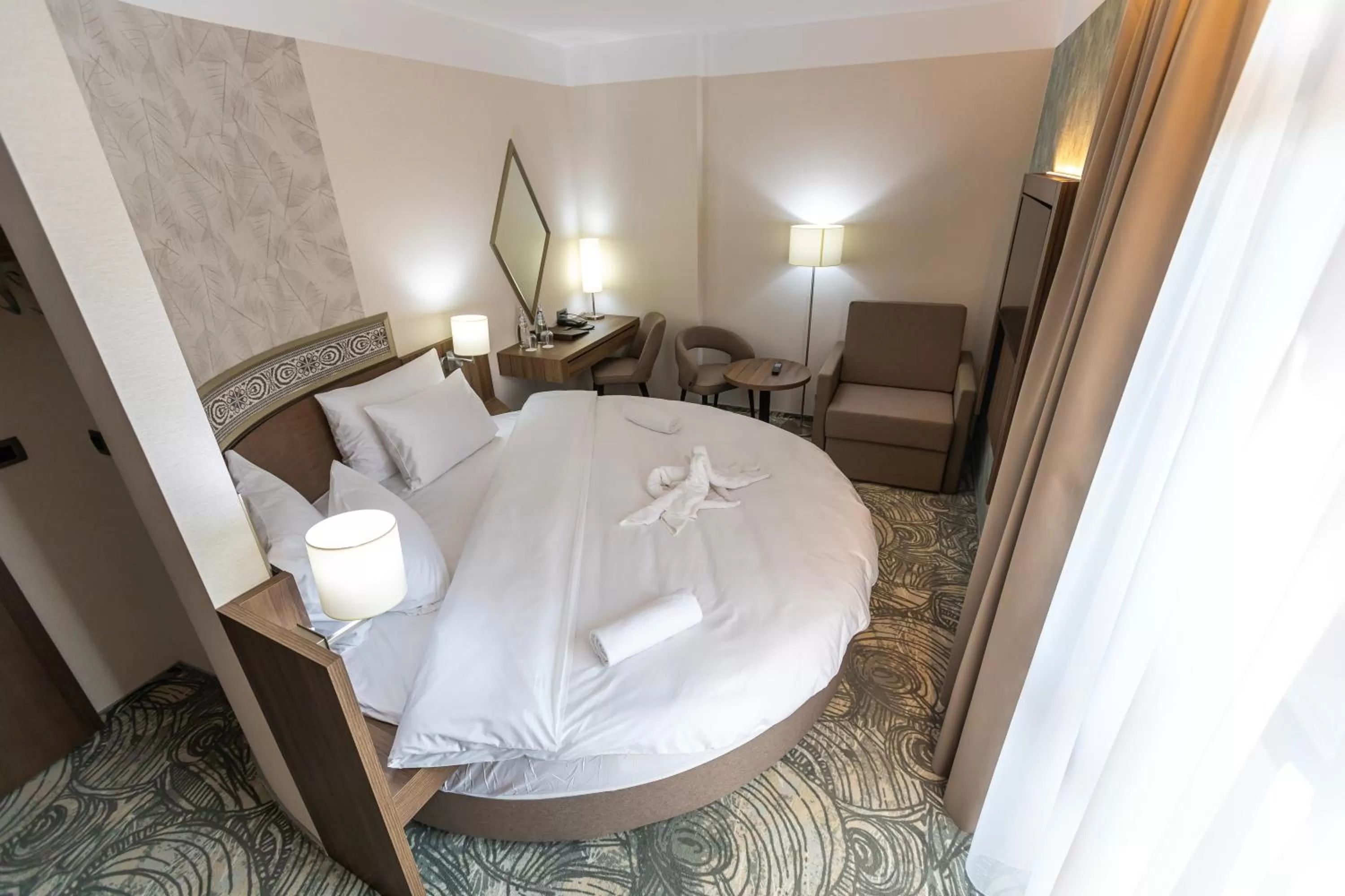 Photo of the whole room, Bed in HOTEL CRYSTAL WELLNESS & SPA superior