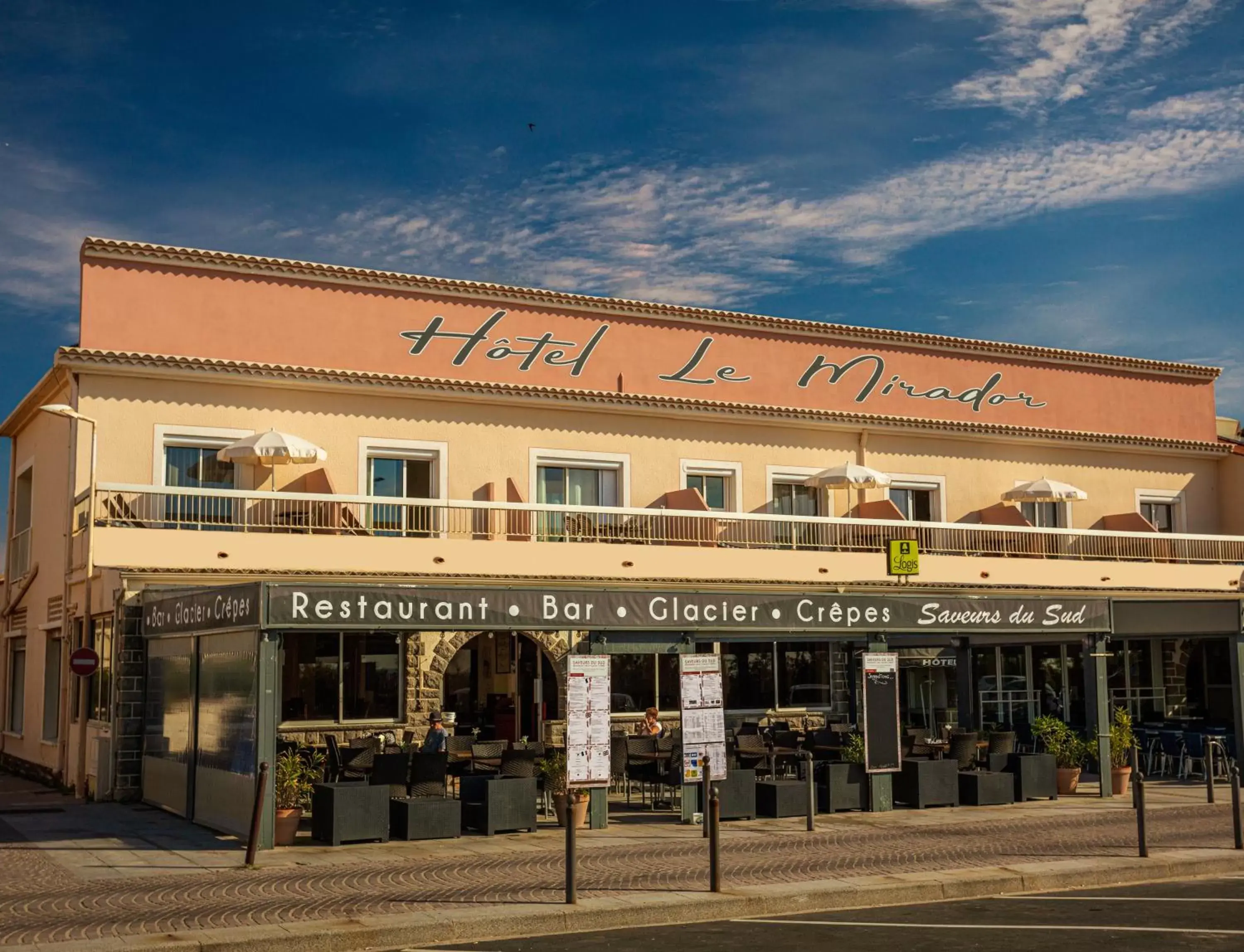 Property building in Logis Hotel Restaurant le Mirador Property building in Logis Hotel Restaurant le Mirador