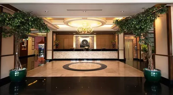 Lobby/Reception in Chakungrao Riverview Hotel