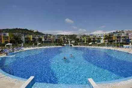 Swimming Pool in Orada Apartamentos Turísticos - Marina de Albufeira