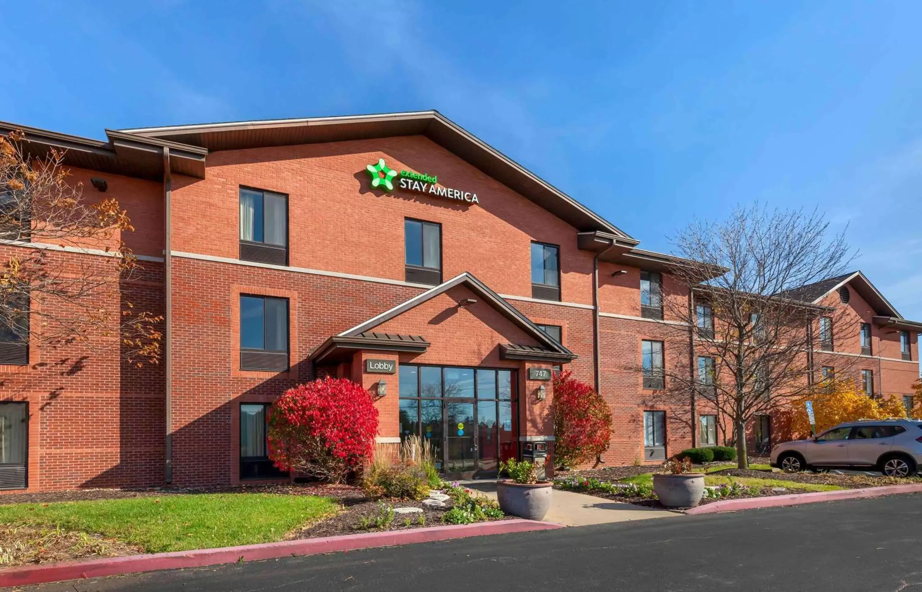 Property Building in Extended Stay America Suites - Rockford - State Street