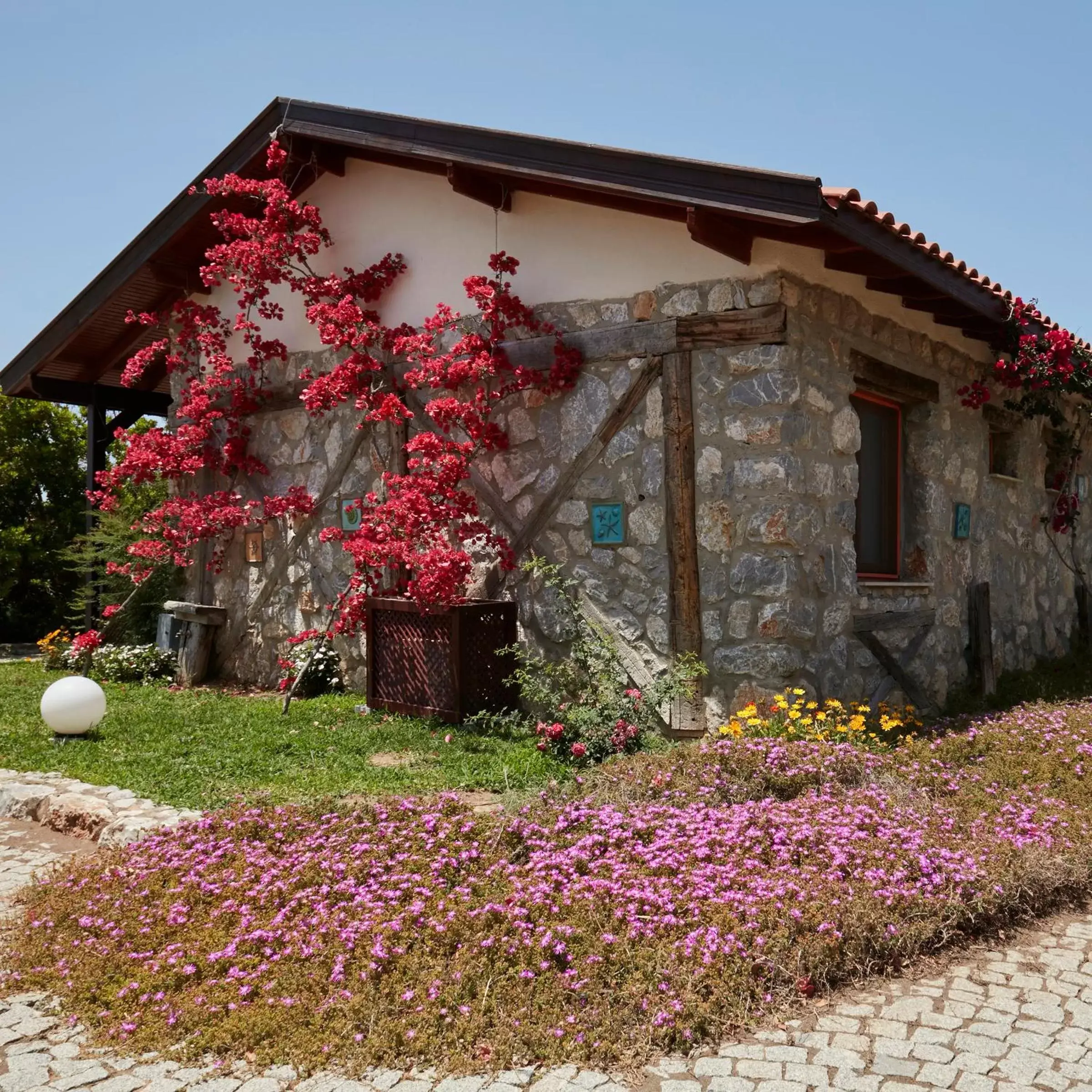 Garden, Property Building in Flow Datca Surf & Beach Hotel