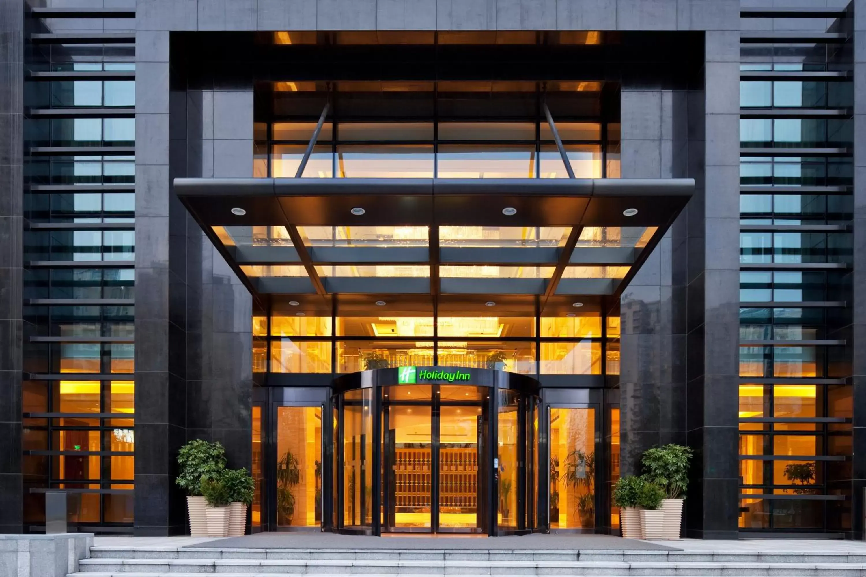 Property building in Holiday Inn Hangzhou CBD, an IHG Hotel