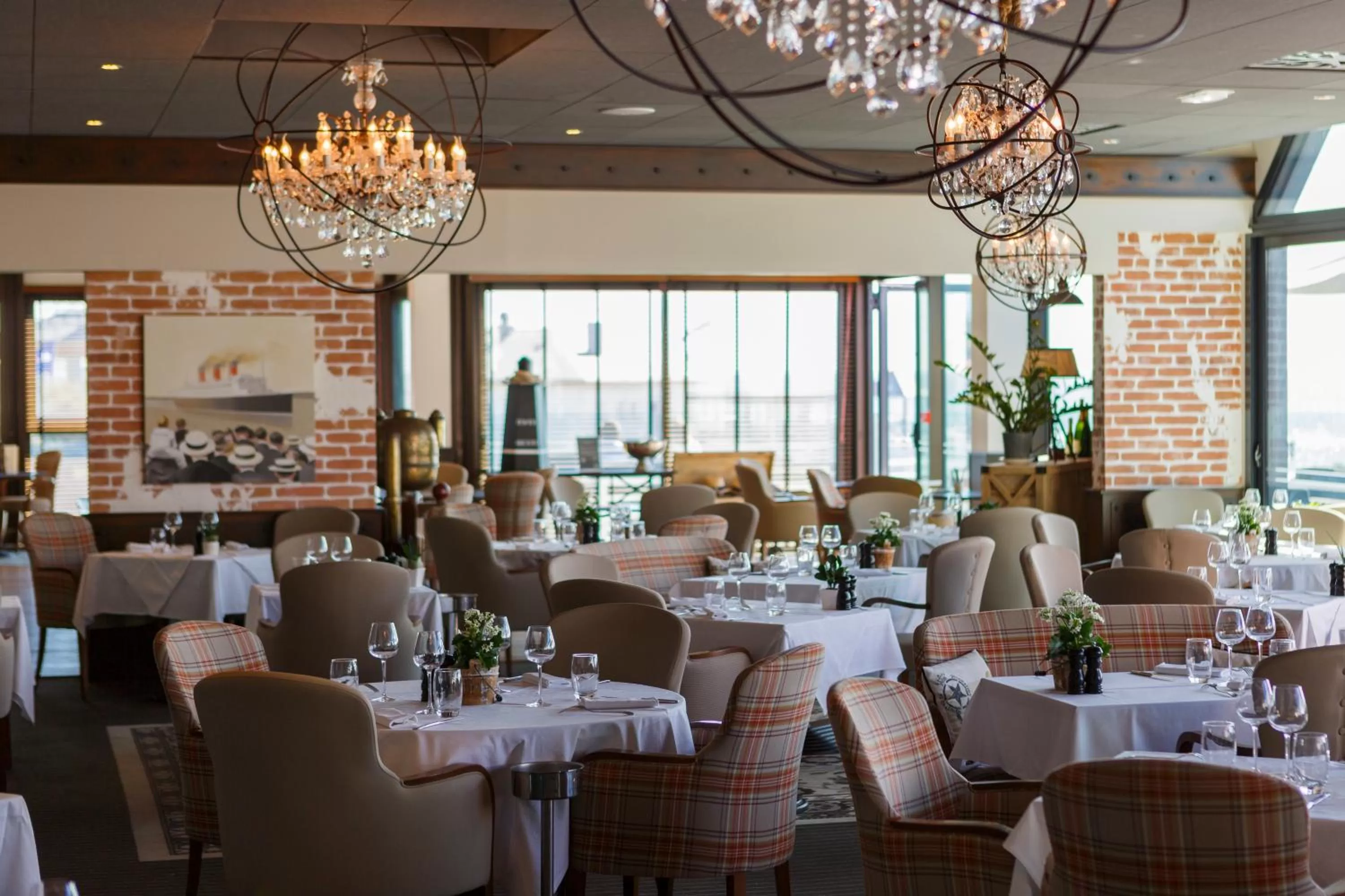 Restaurant/places to eat in Côte Ouest Thalasso & Spa Les Sables d'Olonne - MGallery Collection