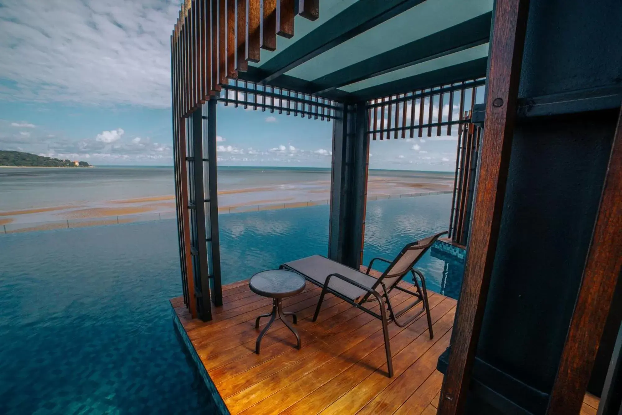 Balcony/Terrace in Swiss-Belhotel Kuantan