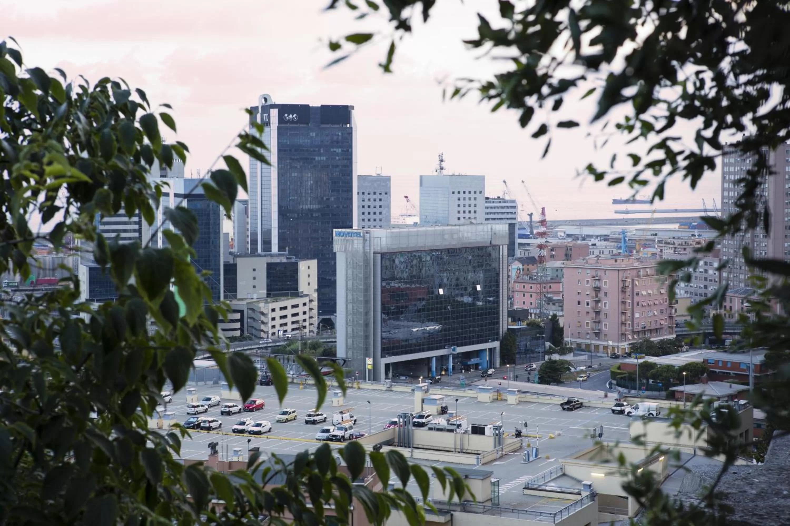 Area and facilities in Novotel Genova City