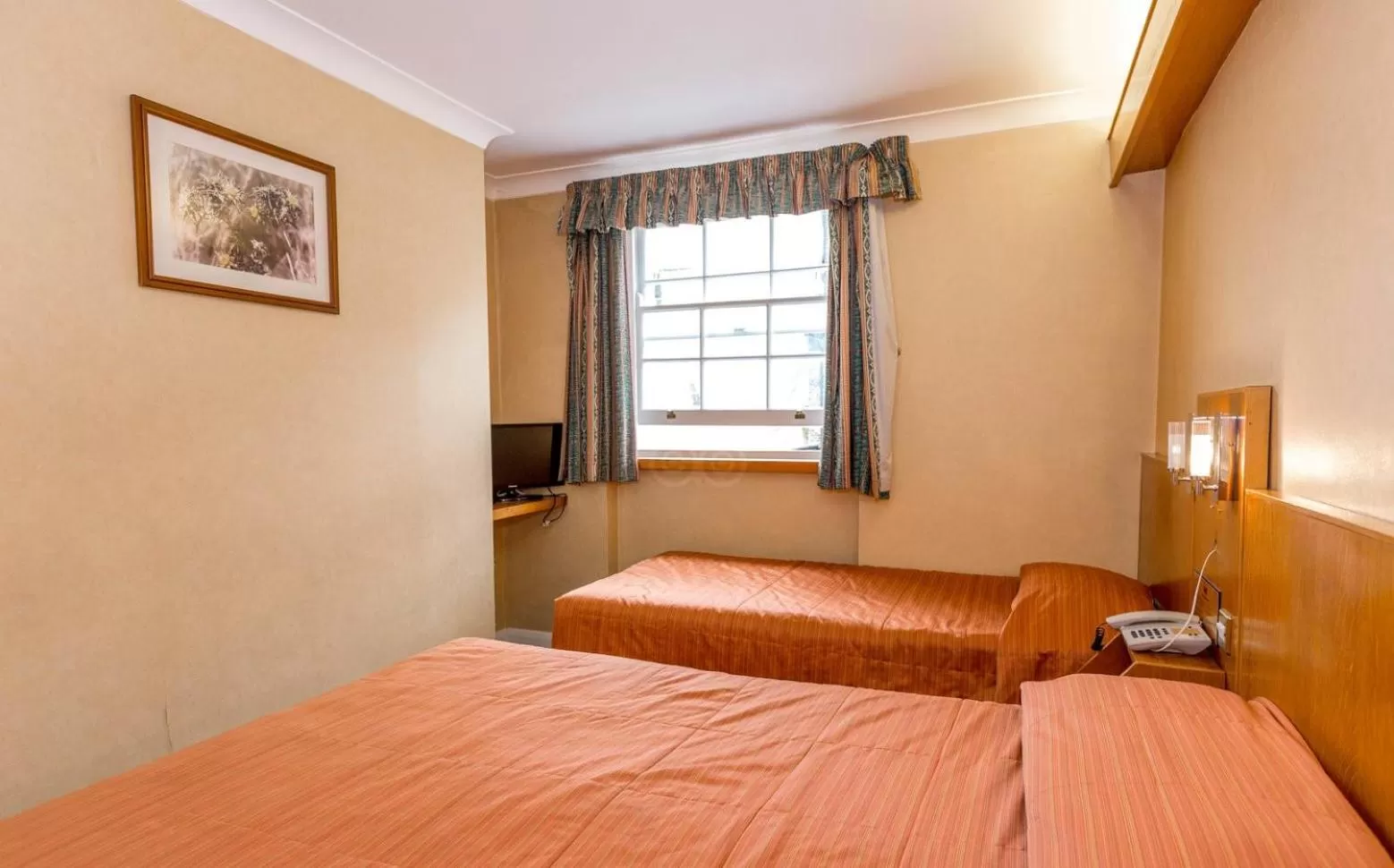 Bed in The Beverley House Hotel