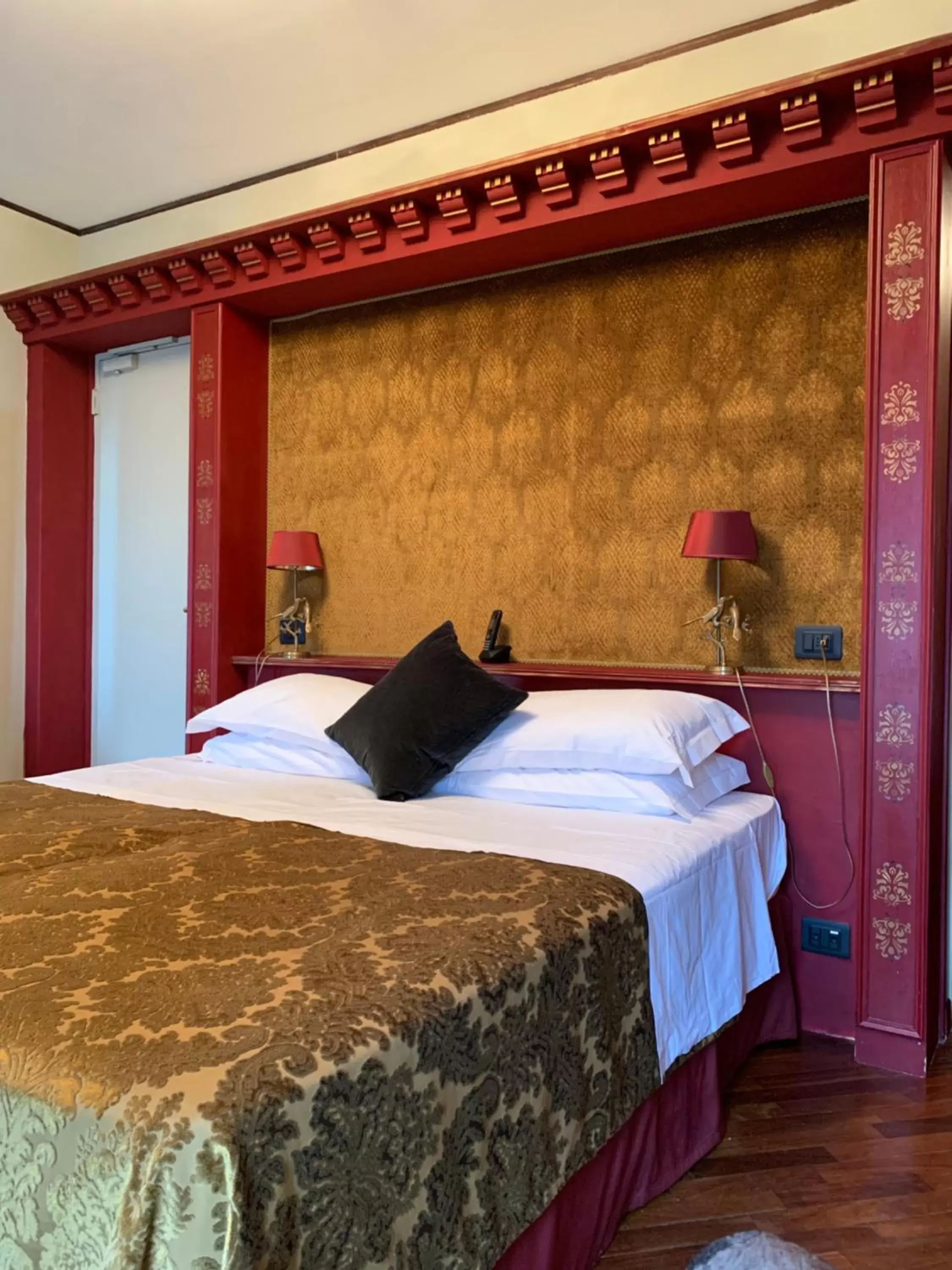 Bed in Hotel La Calcina