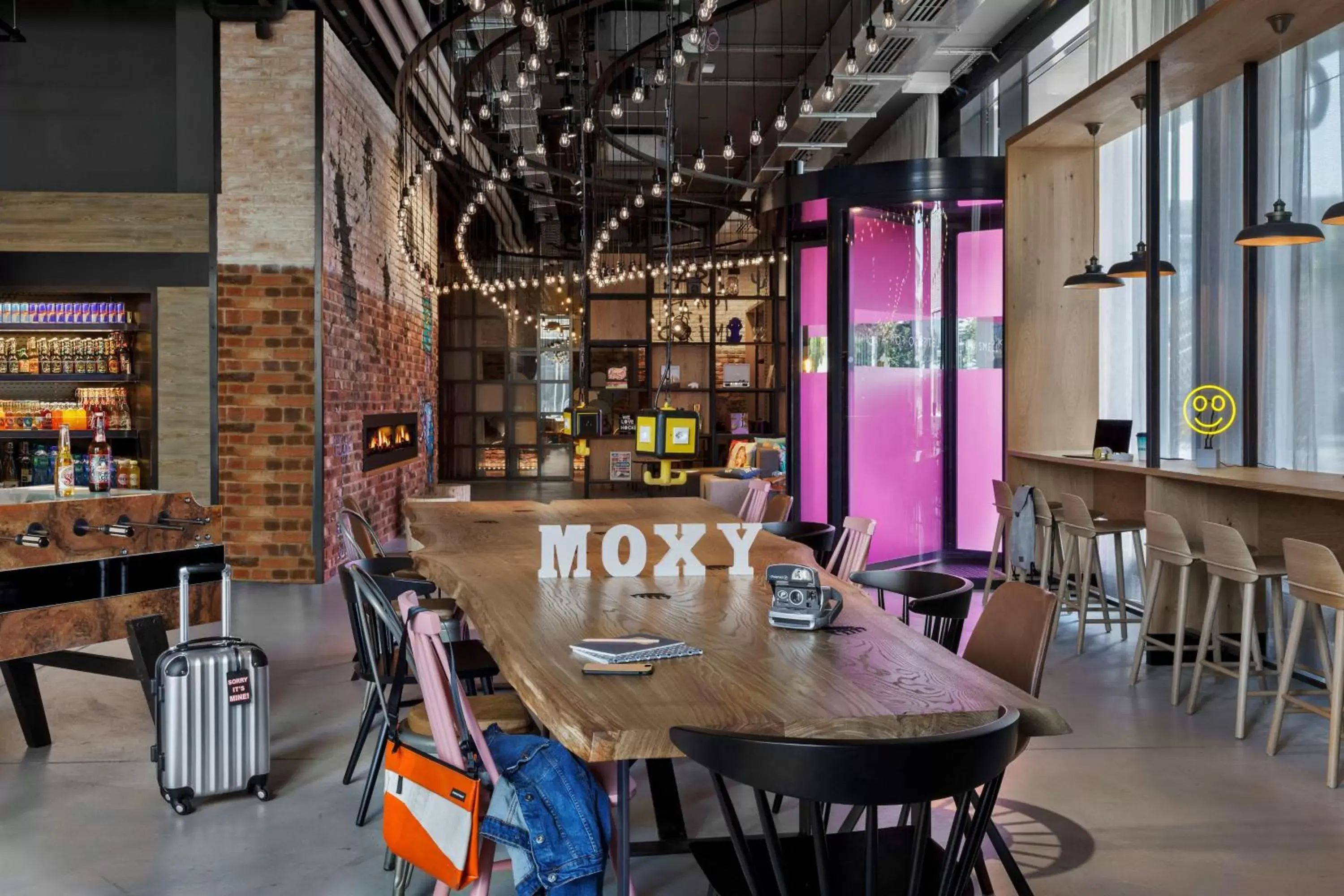 Other, Restaurant/Places to Eat in Moxy Bern Expo