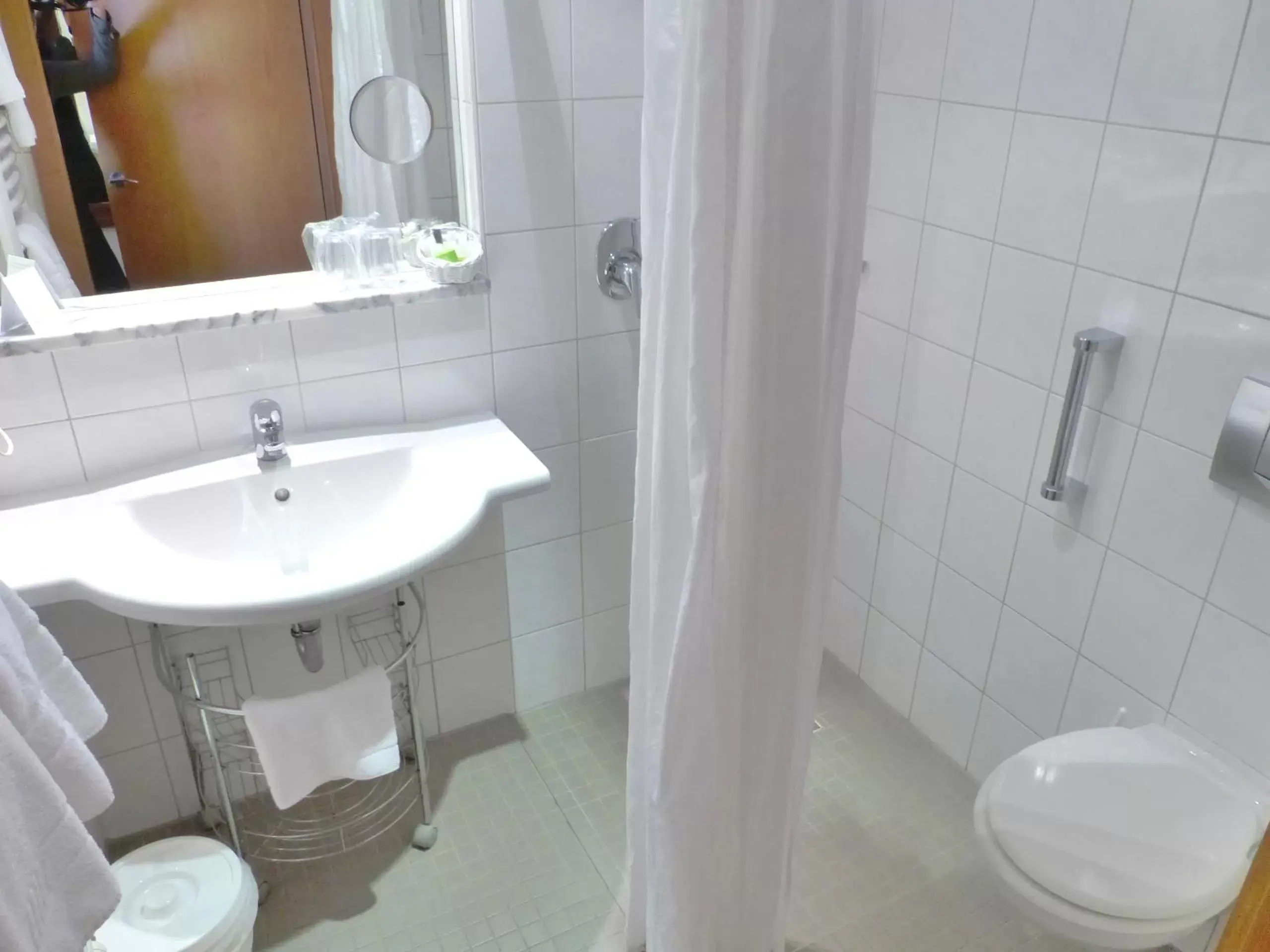 Bathroom in Aktiv Hotel Schweiger