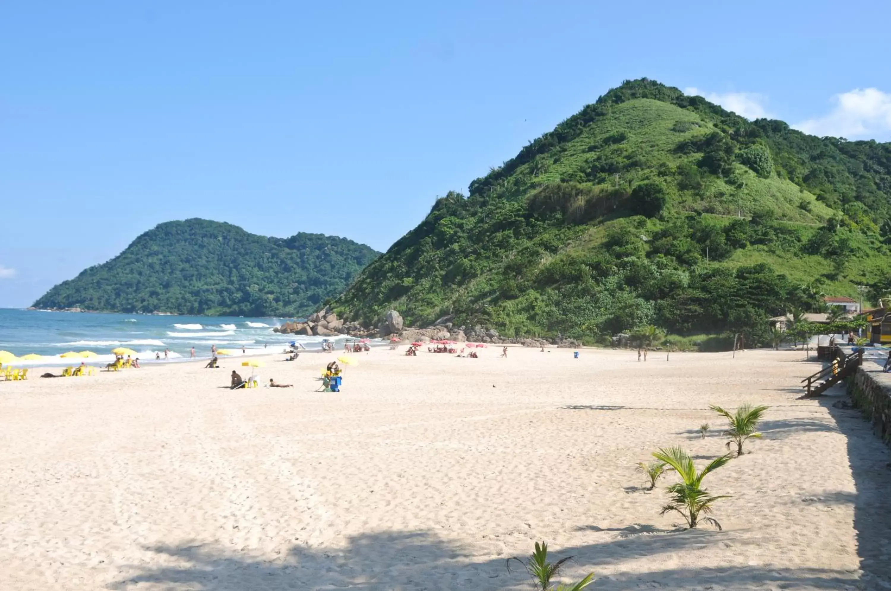 Beach in Strand Hotel Guarujá Frente Mar