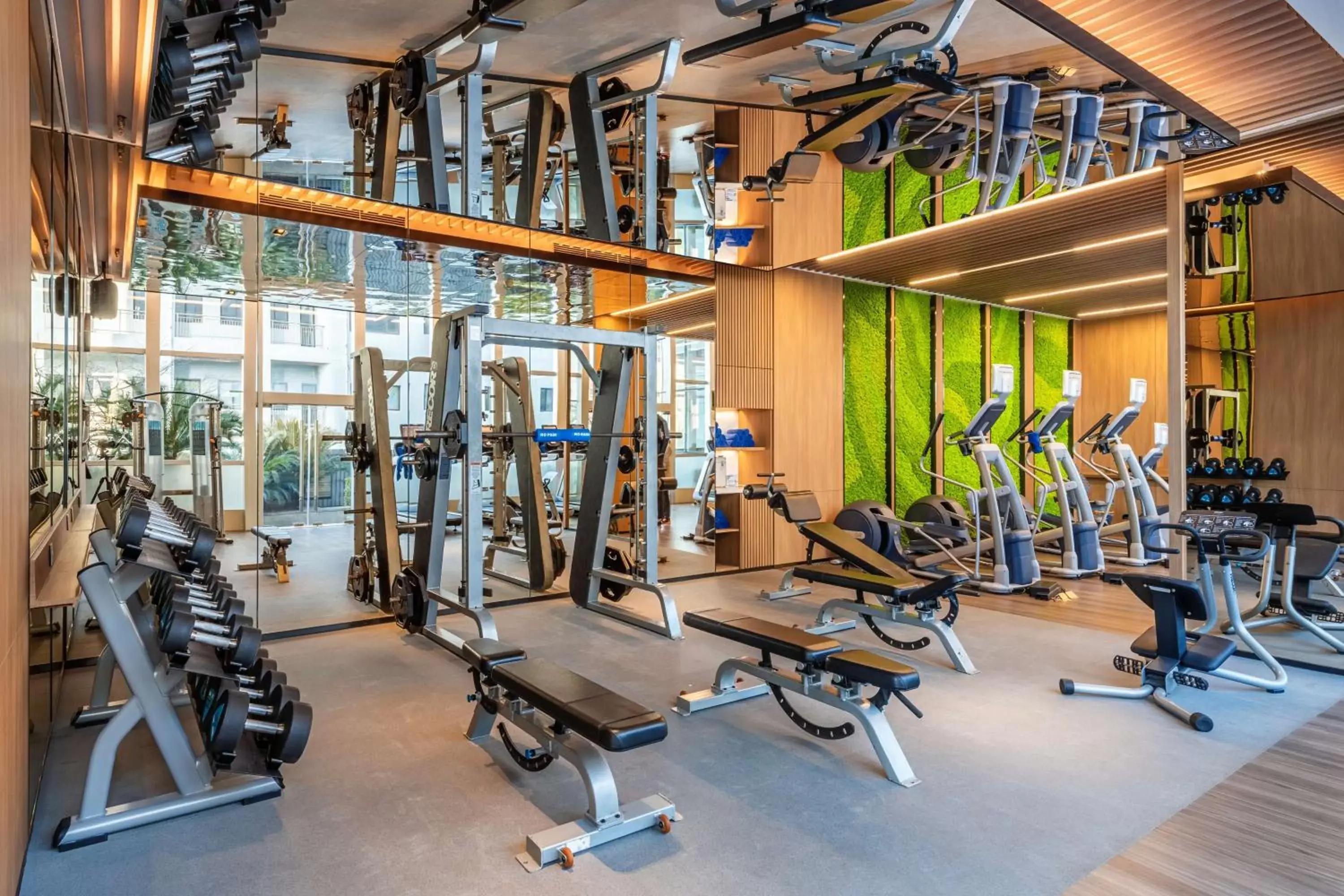 Fitness centre/facilities in Hilton Shanghai Hongqiao Fitness centre/facilities in Hilton Shanghai Hongqiao