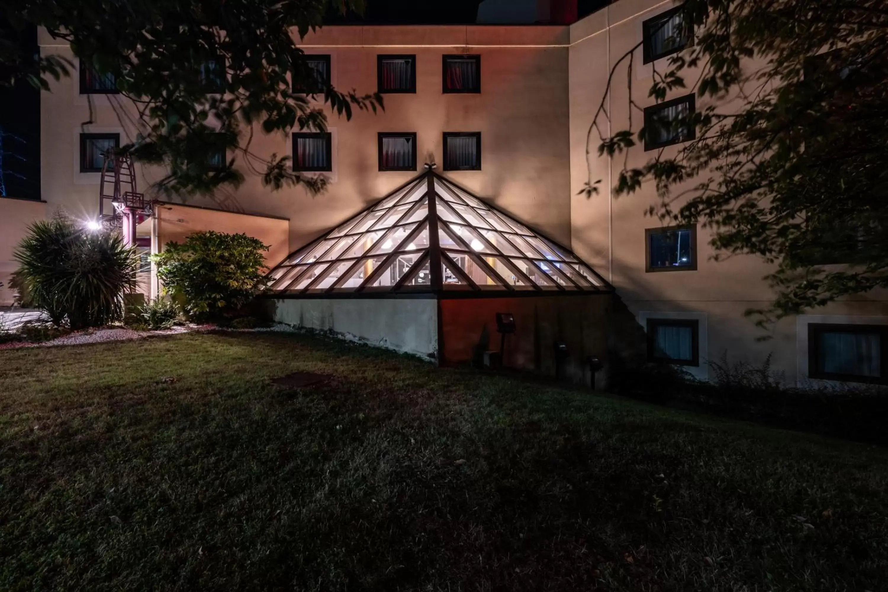 Property building in Mercure Tours Sud Property building in Mercure Tours Sud