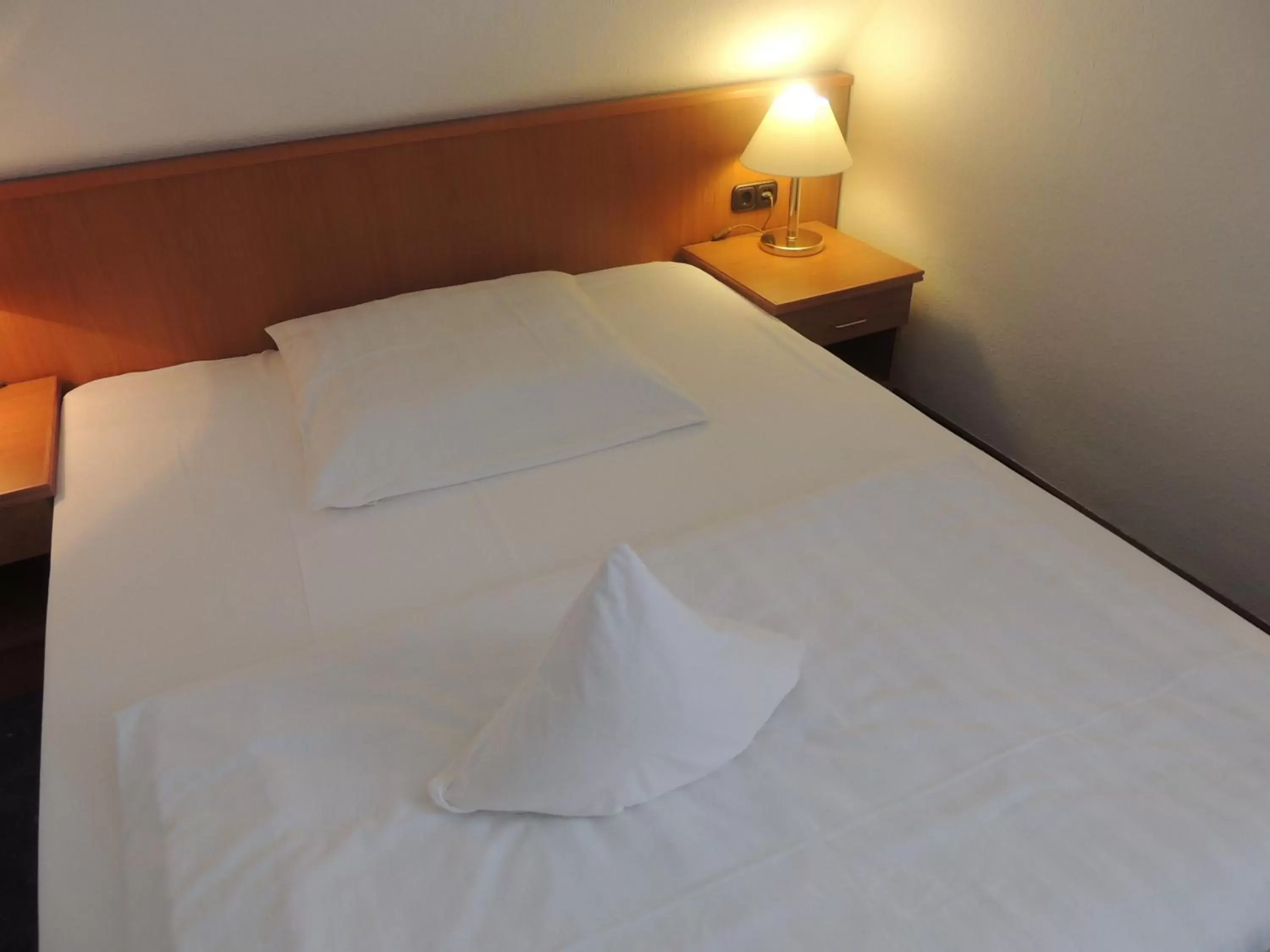 Bed in Hotel-Restaurant zum Roeddenberg
