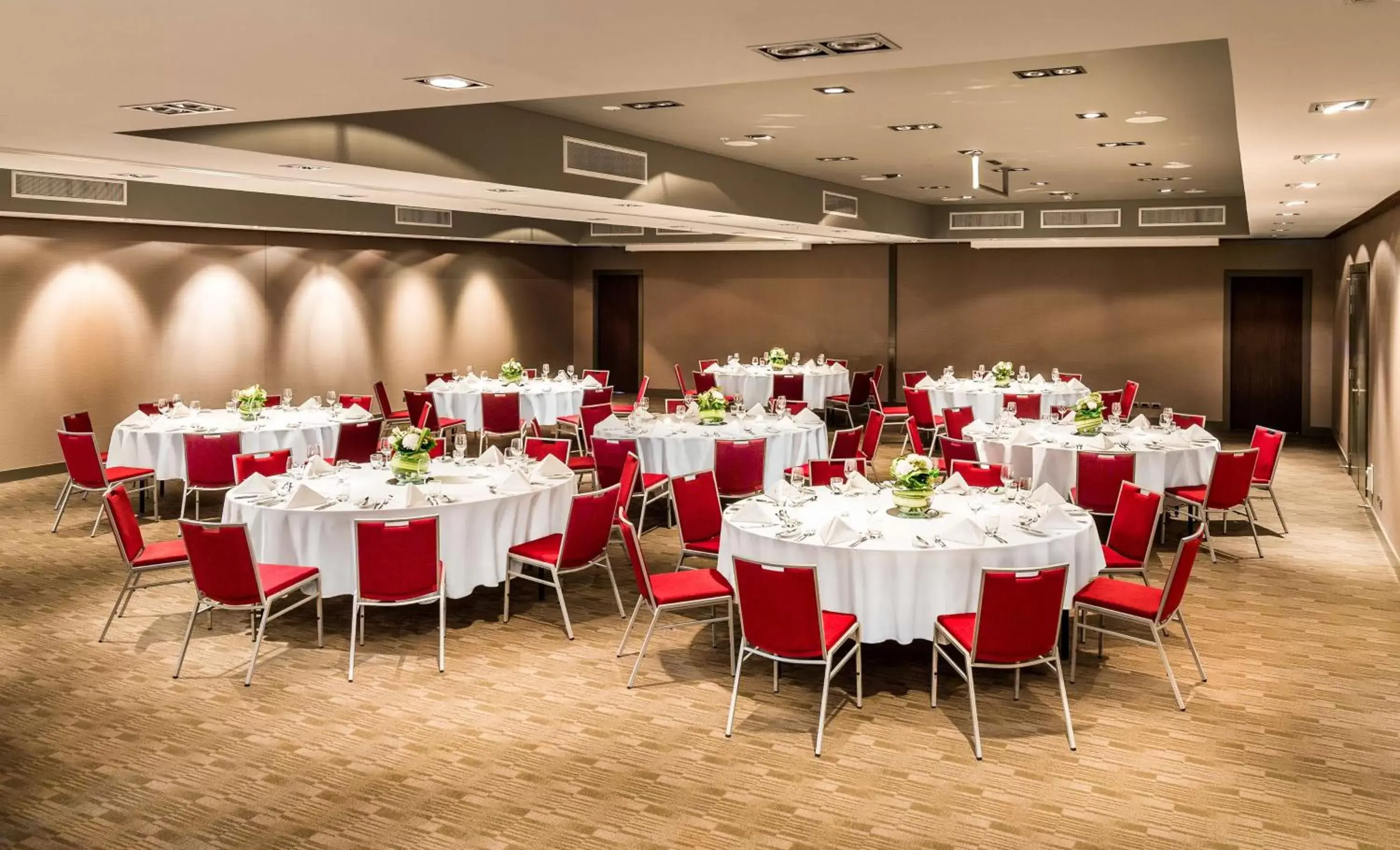 Meeting/conference room, Banquet Facilities in Hilton Queenstown Resort & Spa