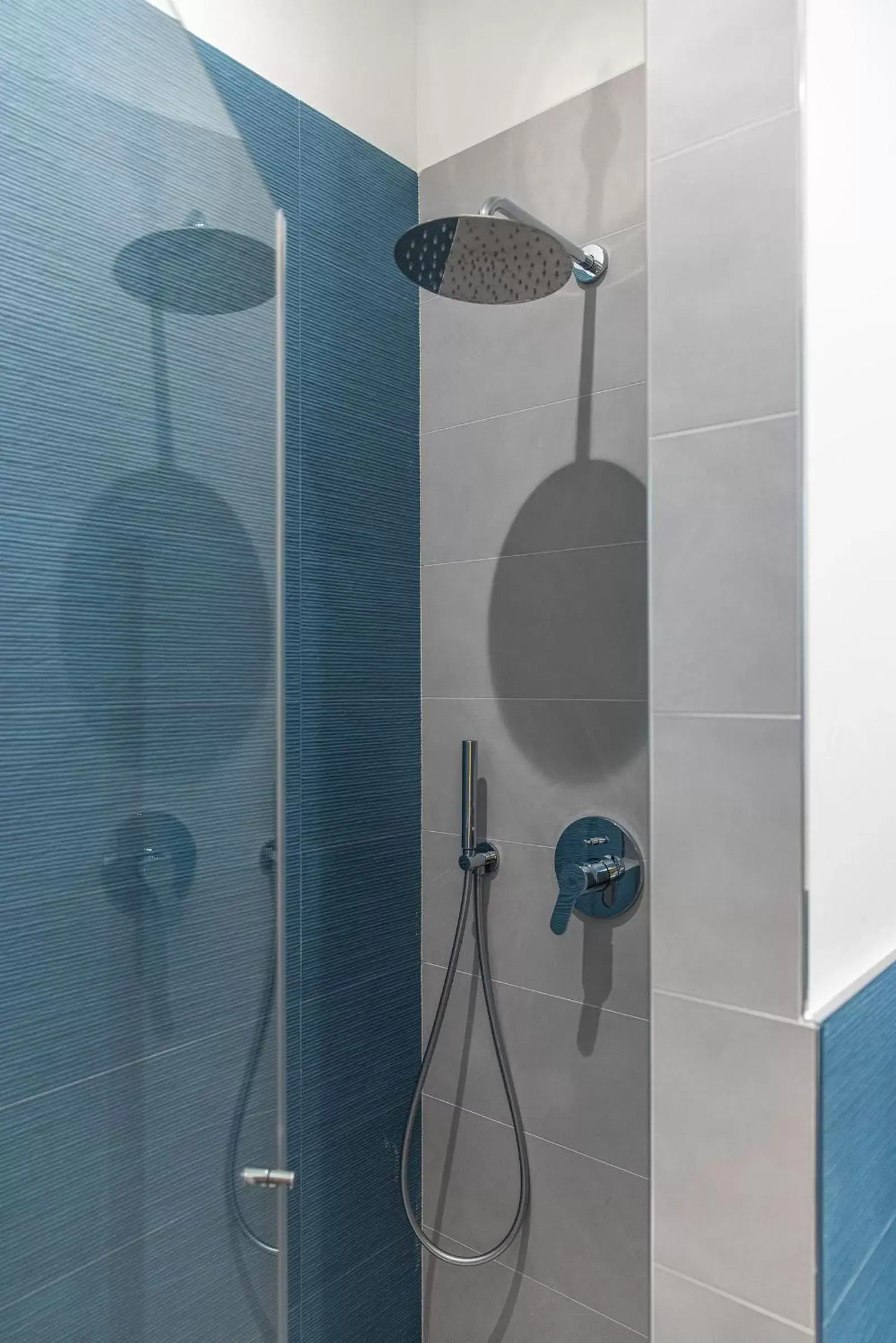 Shower, Bathroom in Vivarum b&b