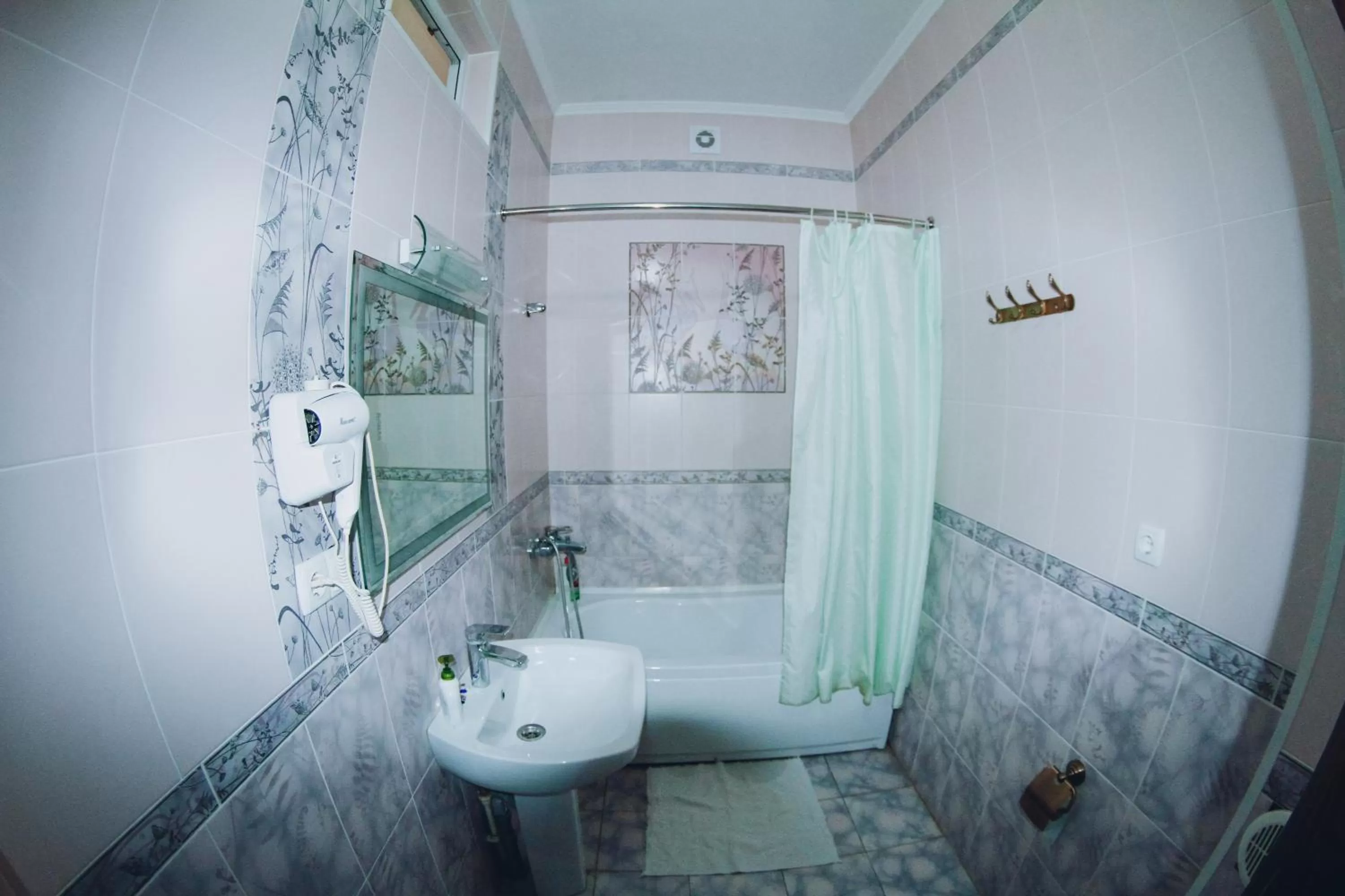 Shower, Bathroom in Armon Apart Hotel