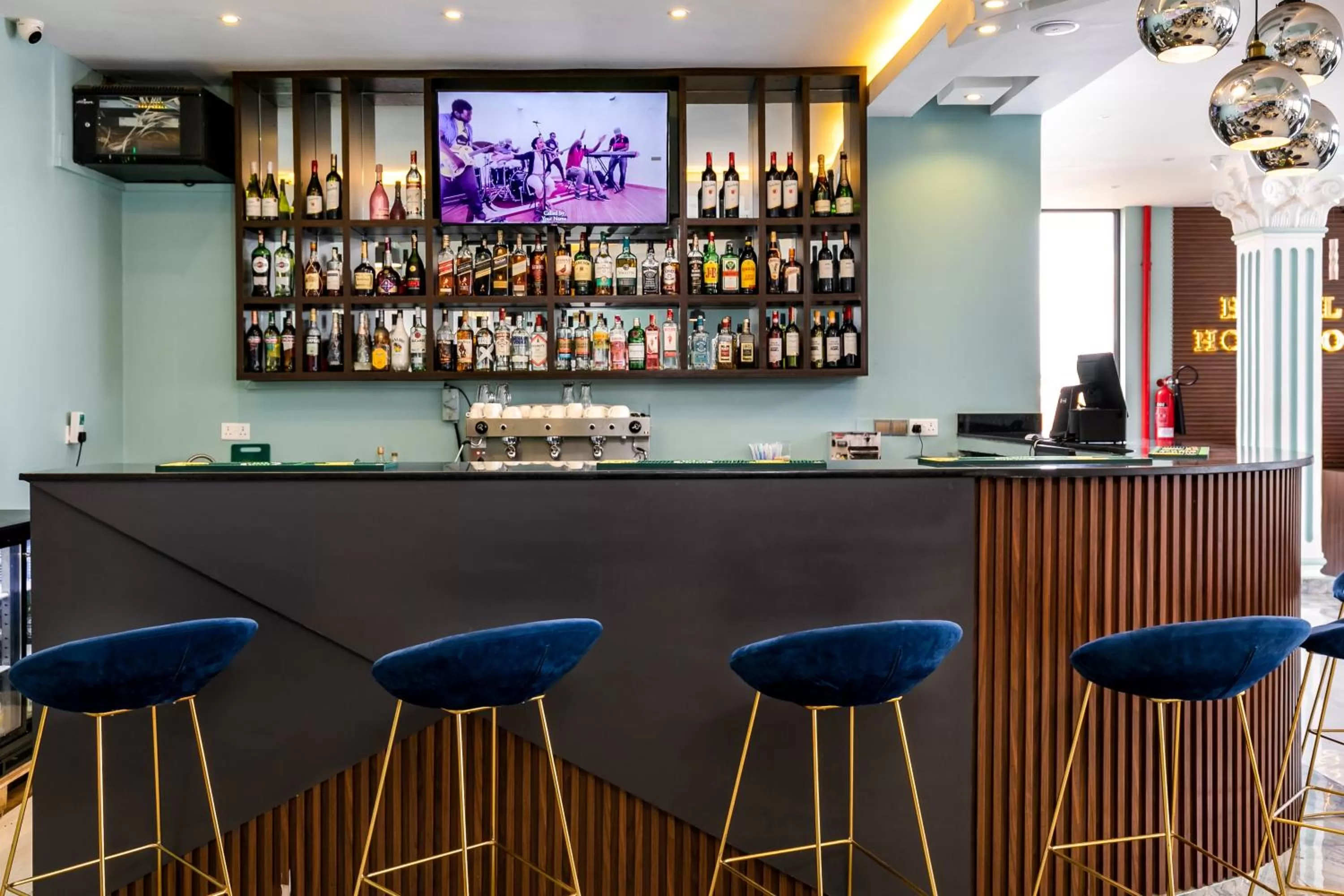 Lounge or bar in Hotel Horizon Entebbe