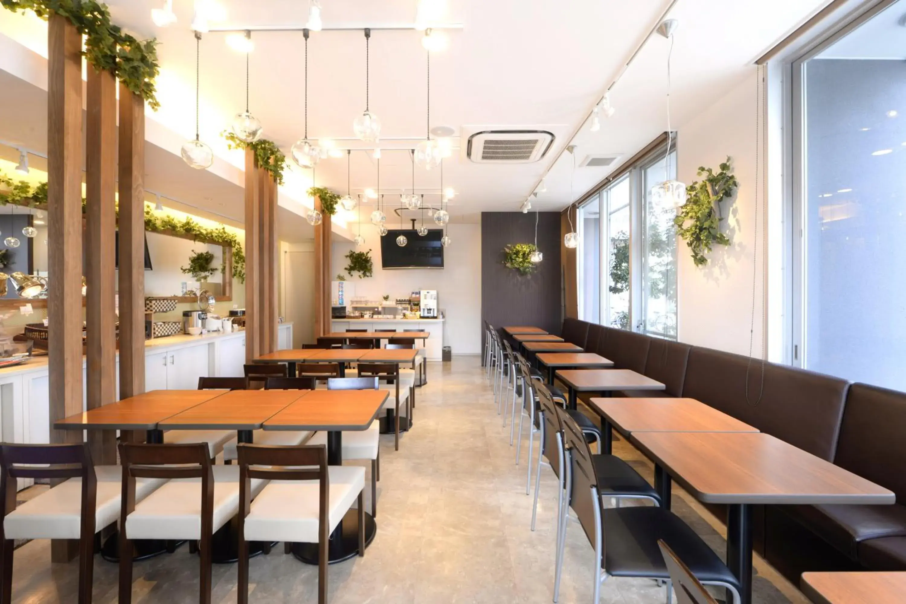 Lounge or bar, Restaurant/Places to Eat in Vessel Inn Hiroshima Ekimae