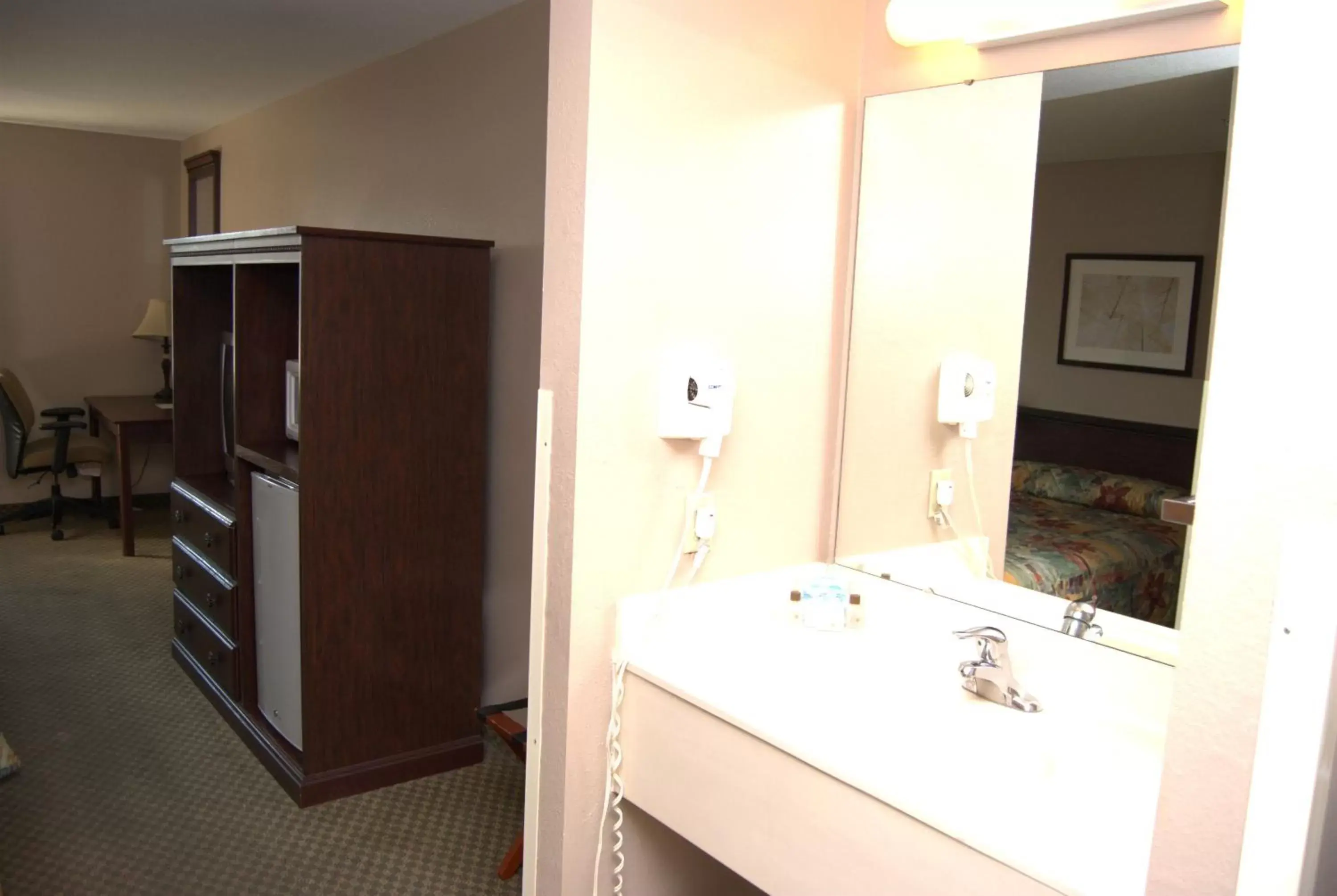 Bathroom in Commodore Resort