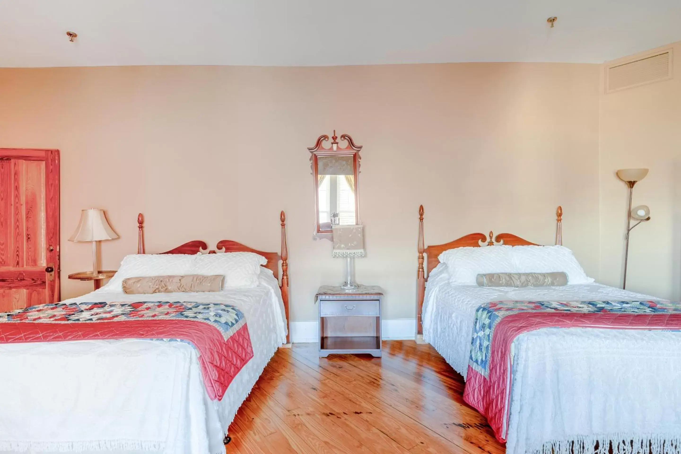Bedroom, Room Photo in The Belmont Inn by OYO