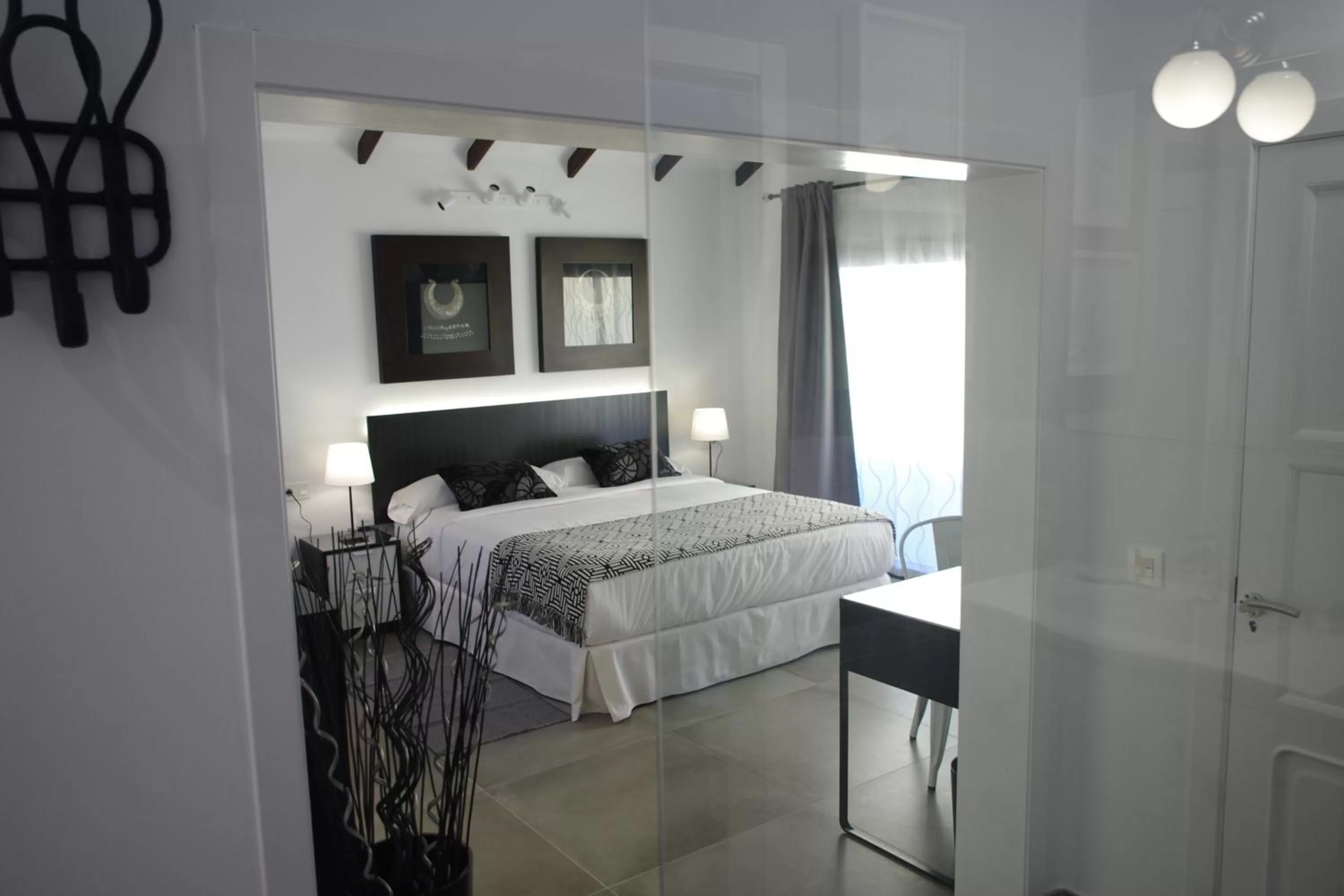 Photo of the whole room, Bed in MAGMA Rooms Playa Honda