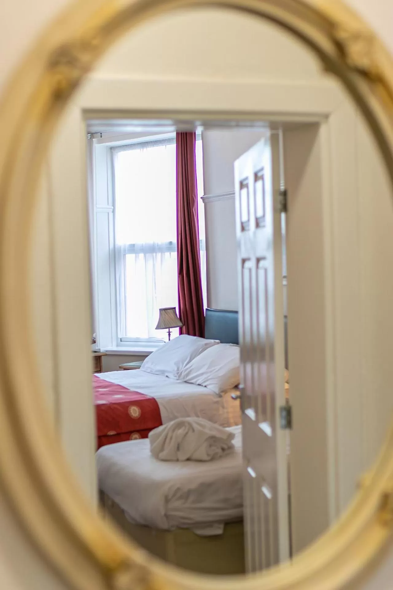 Bedroom, Bed in Skegness The Royal Hotel