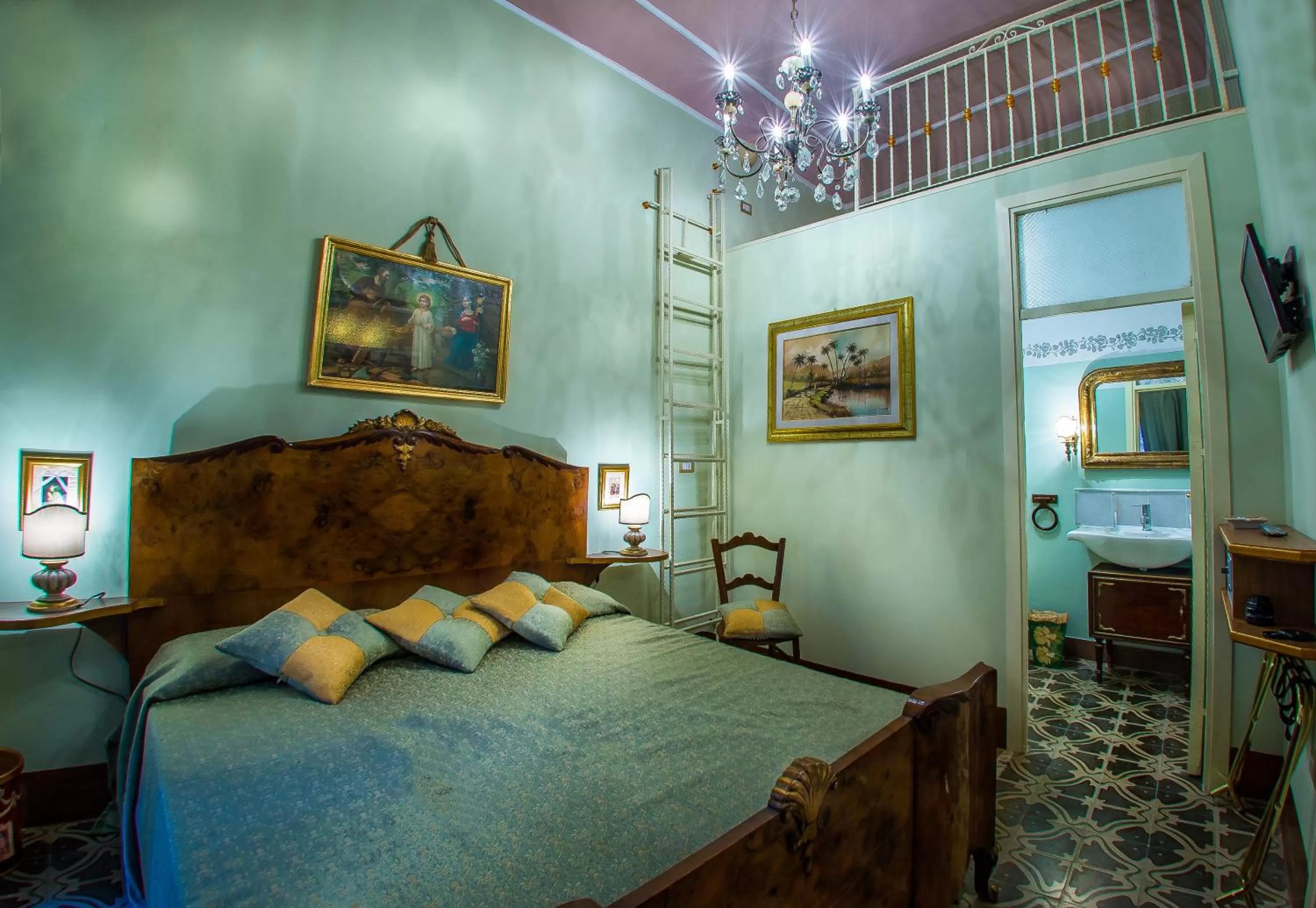 Photo of the whole room, Bed in Meliaresort Dimore Storiche