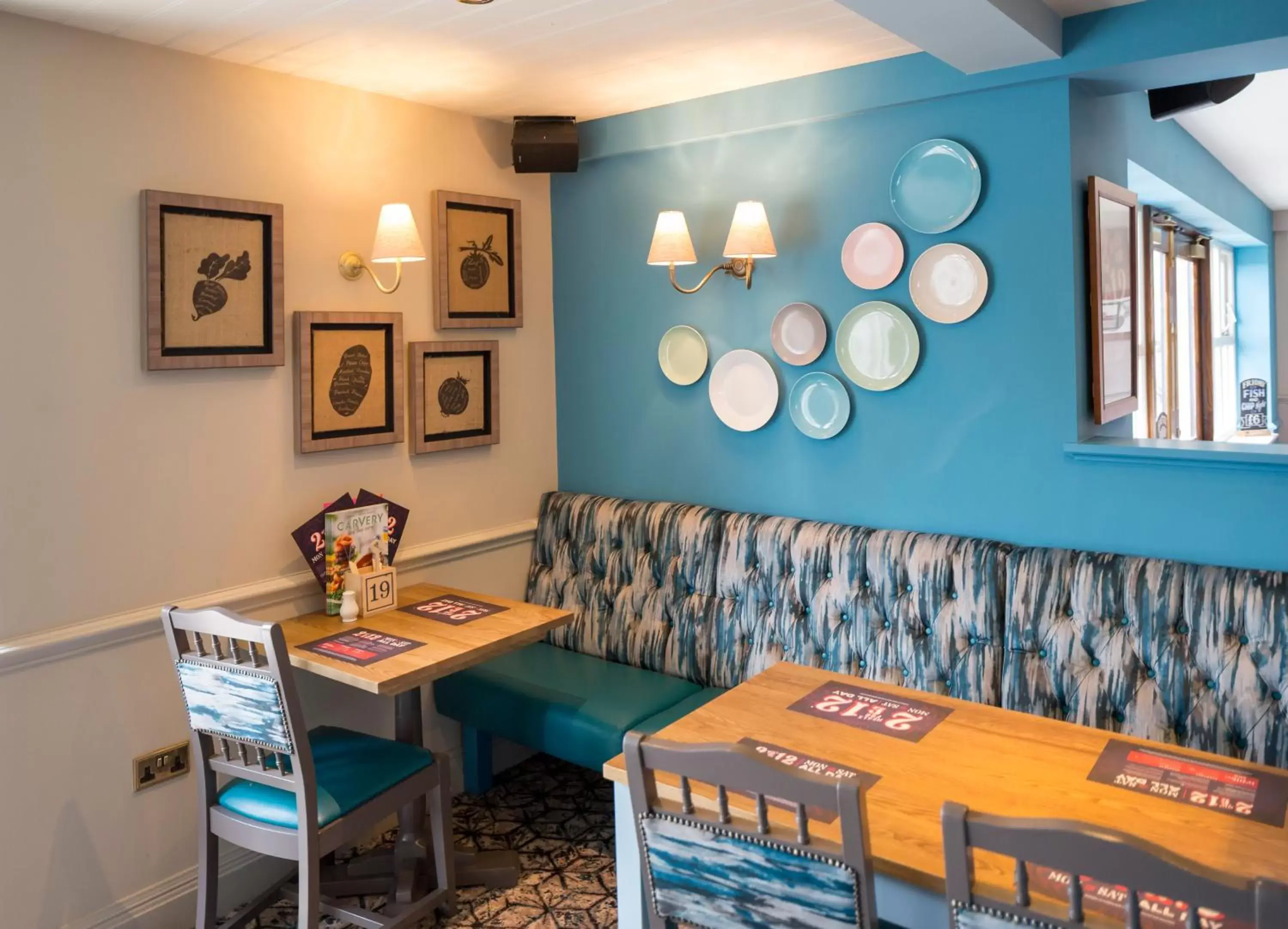 Lounge or bar, Restaurant/Places to Eat in Sessile Oak, Llanelli by Marston's Inns