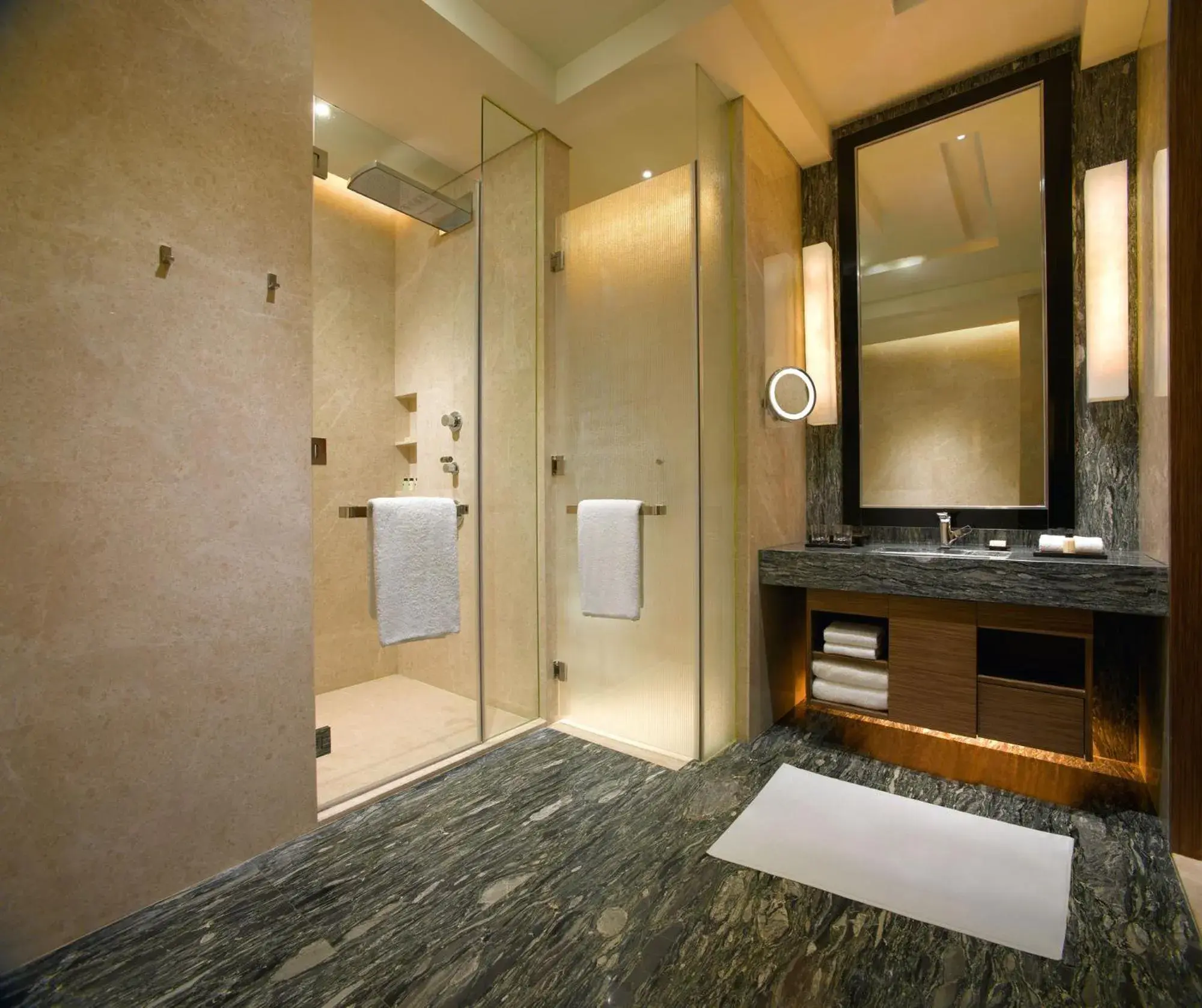 Bathroom in Hyatt Regency Guiyang