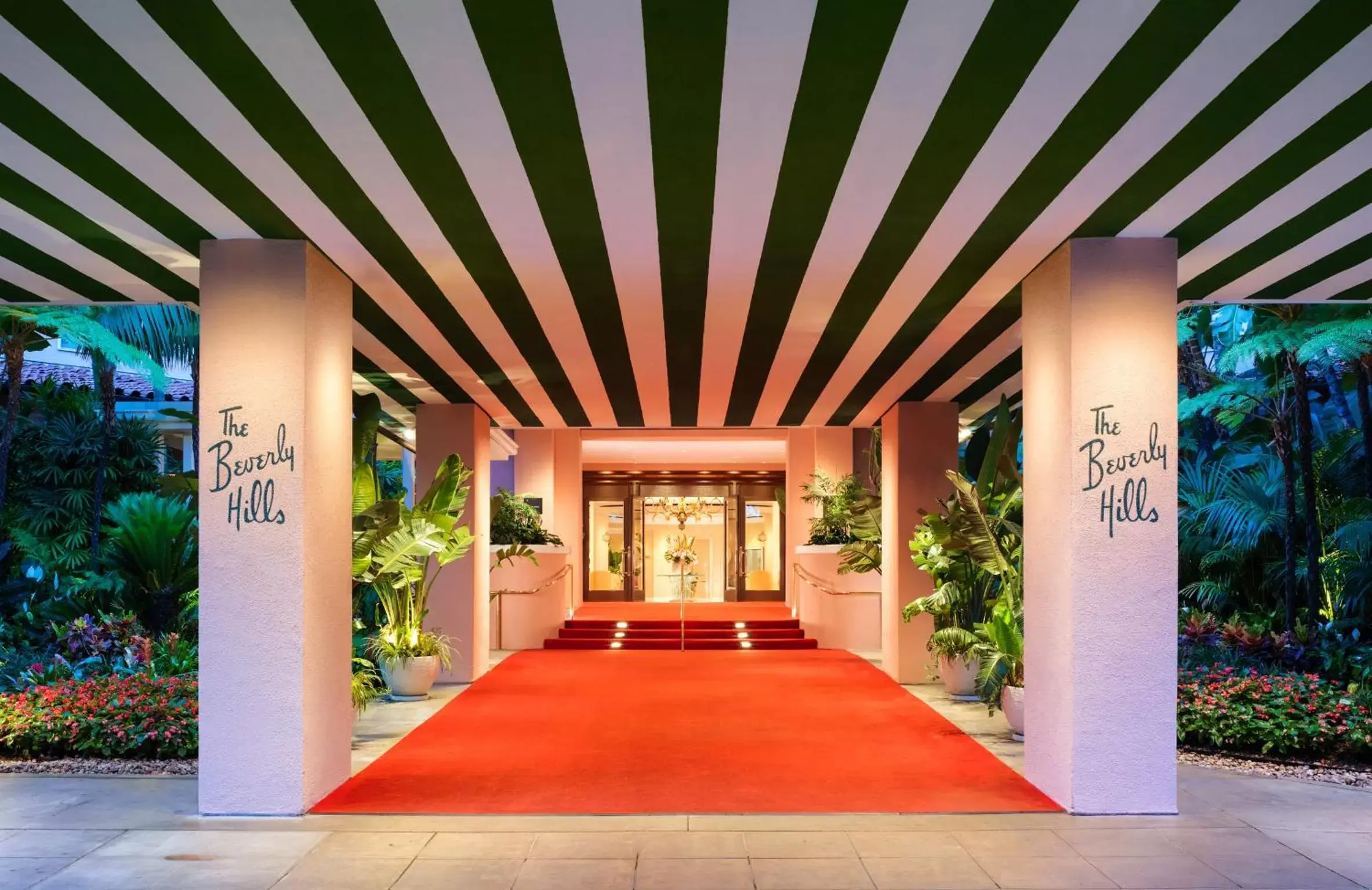 Facade/entrance in The Beverly Hills Hotel - Dorchester Collection